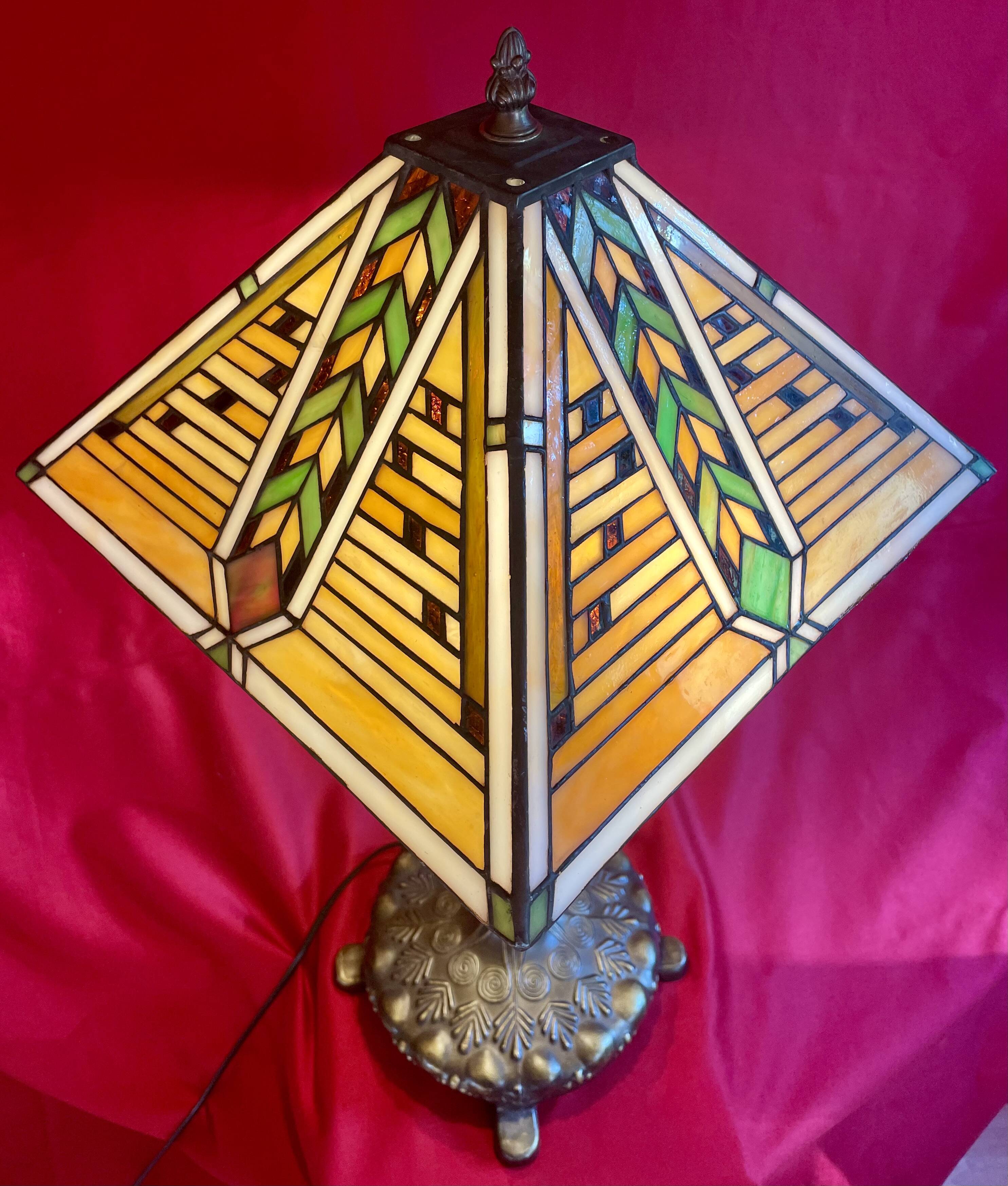 Art Deco lamp, "Tiffany" inspiration, glass and brass