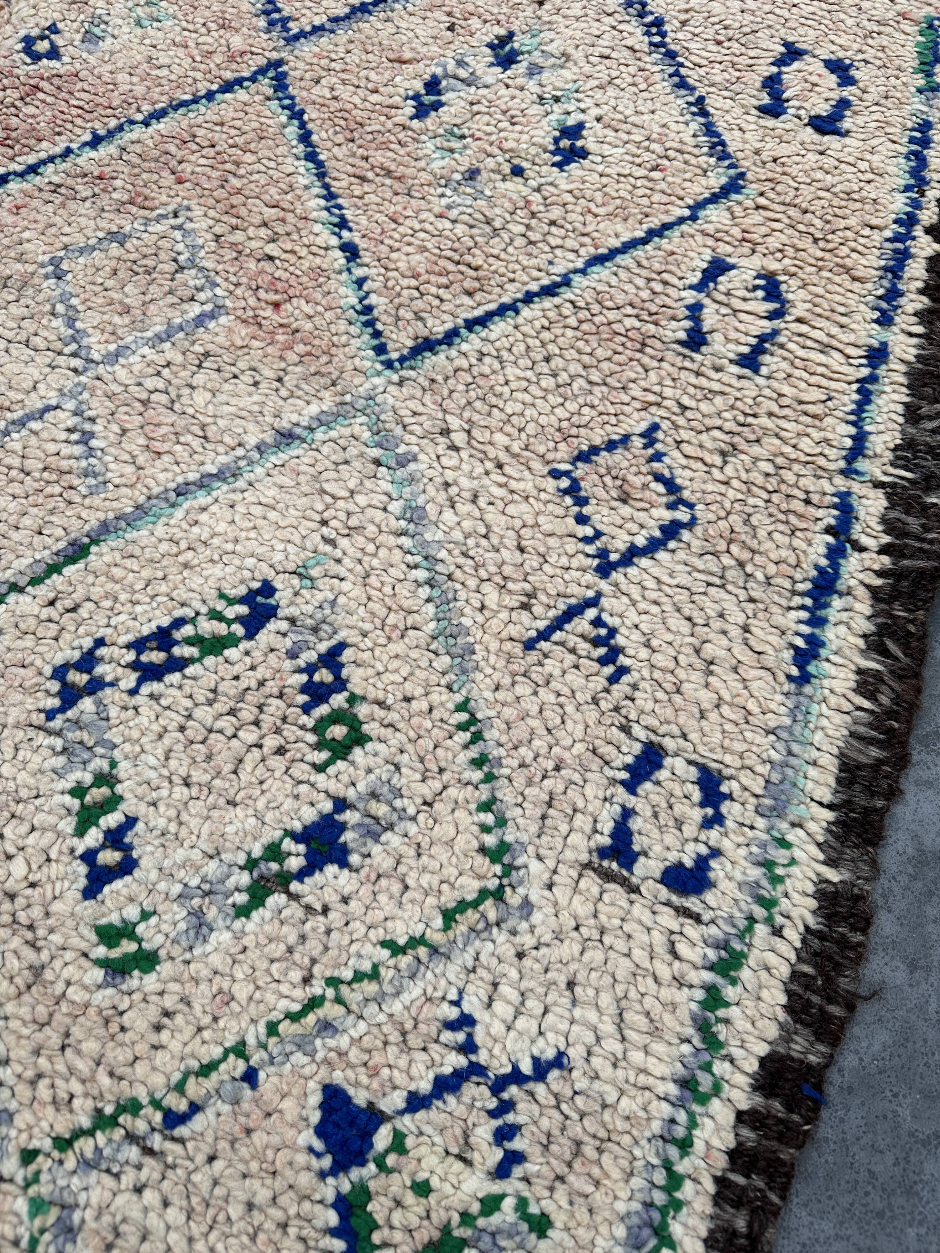 Moroccan carpet - 142 x 256 cm