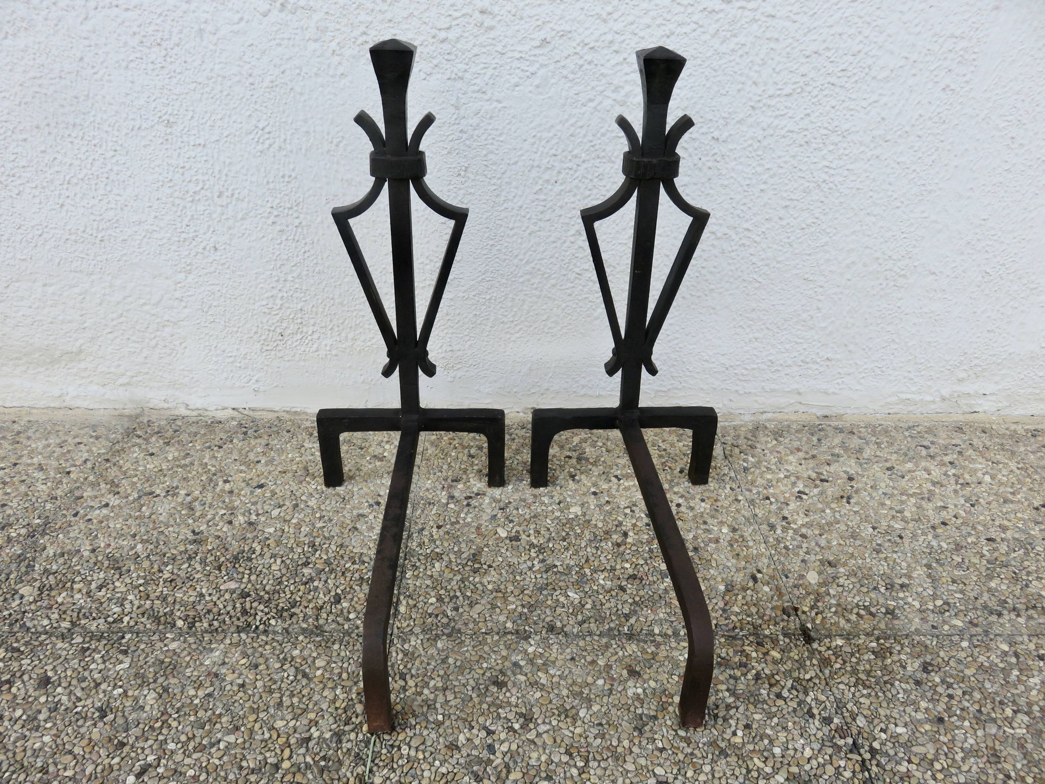 Wrought iron hammered gates in the style of Subes or Poillerat, 1950s.