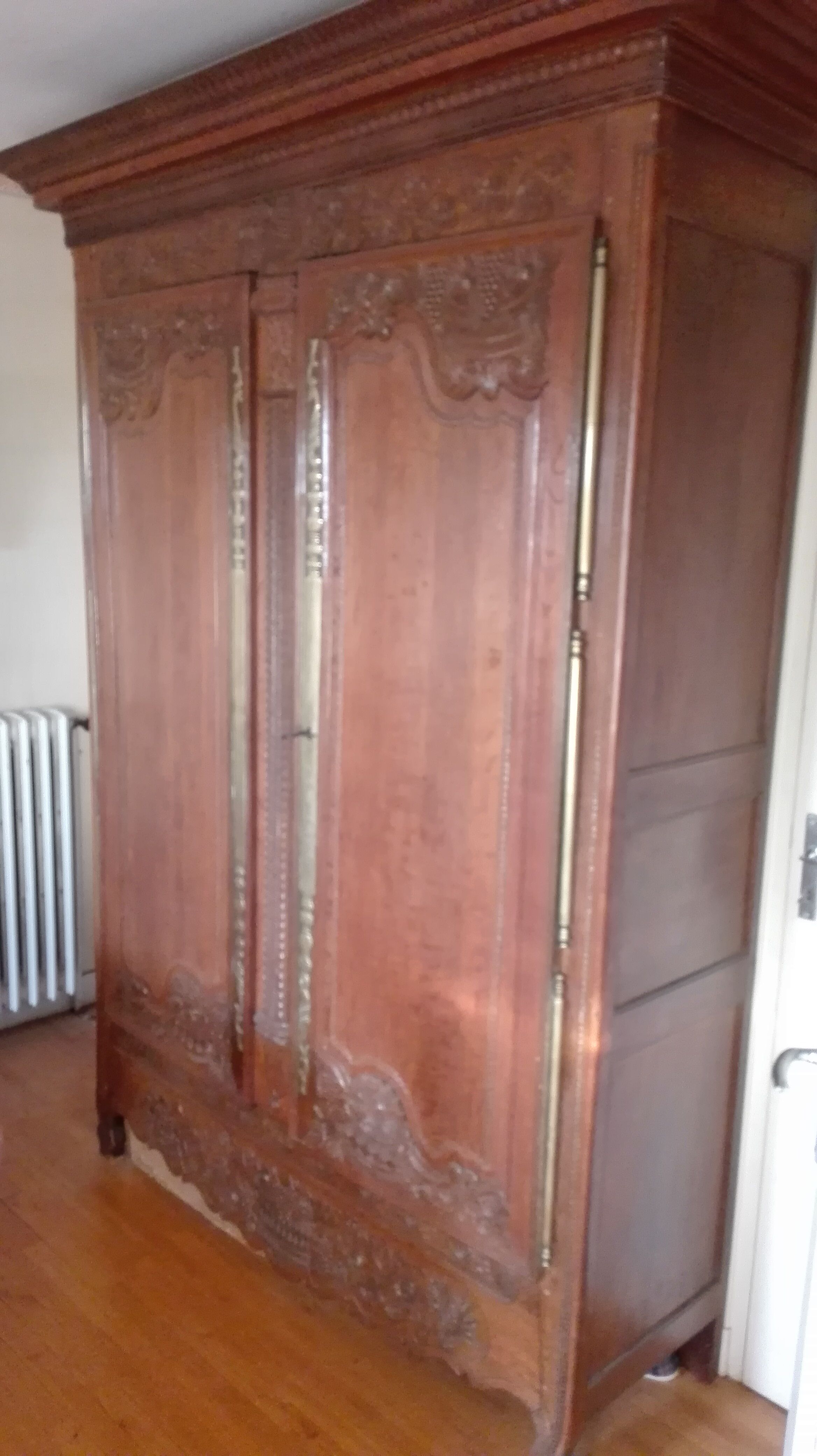Armoire Granvillaise