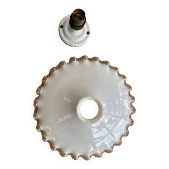 Opaline suspension