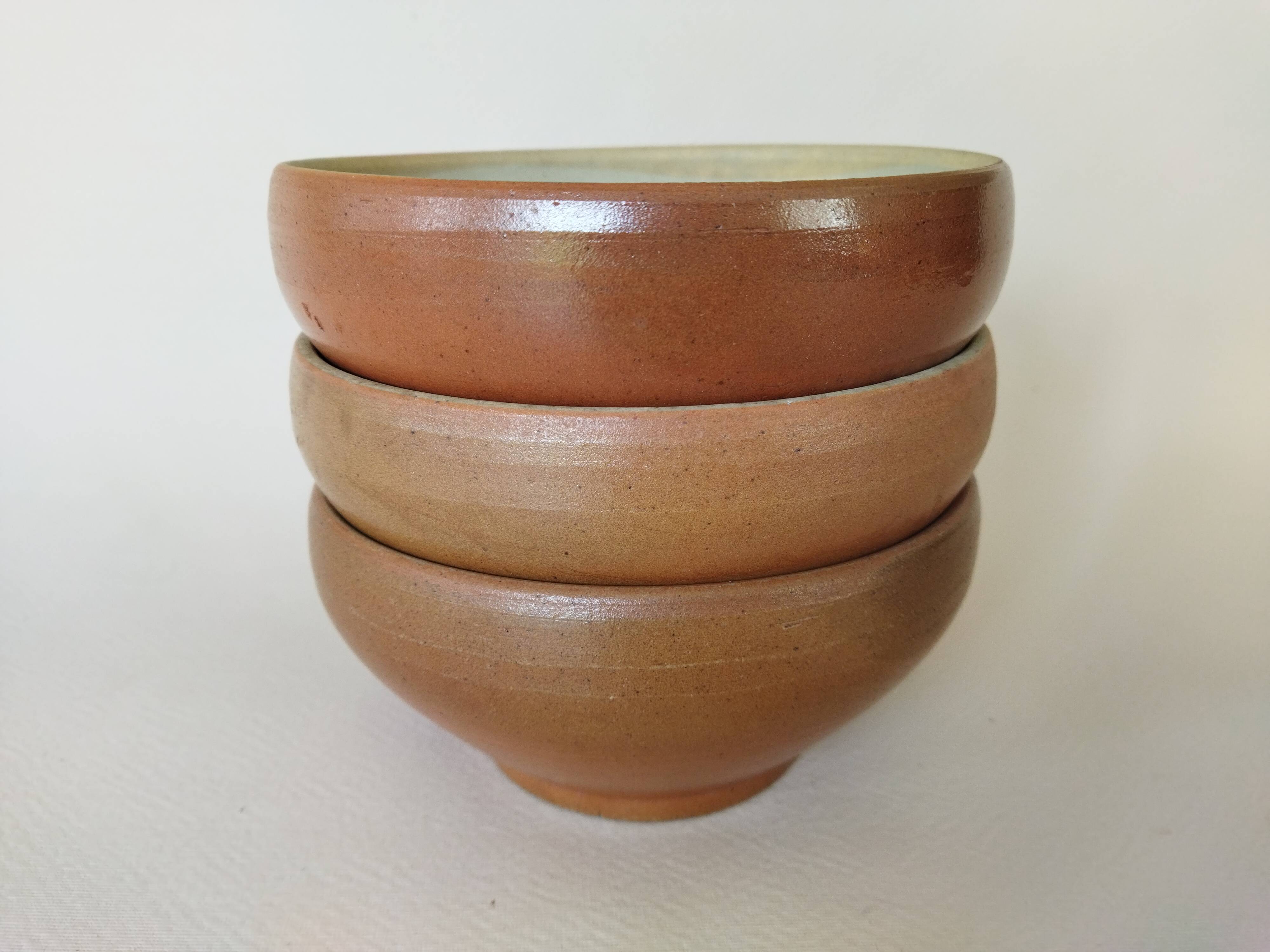 3 stoneware bowls size 2