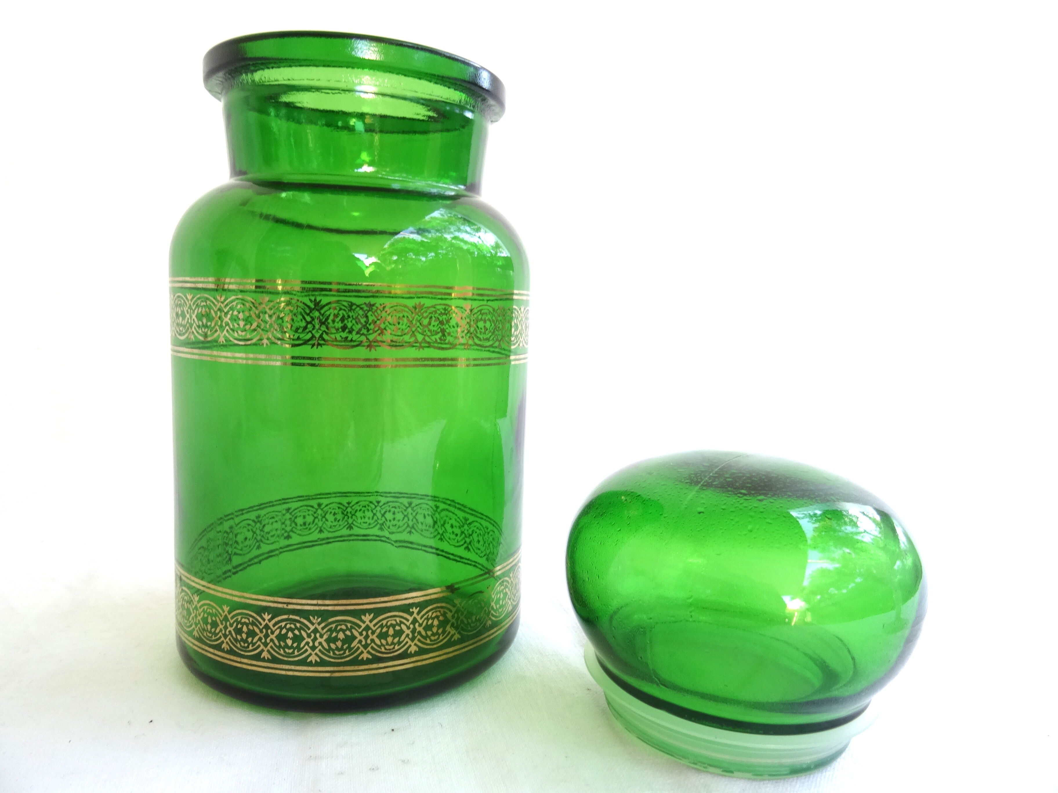 Green apothecary pot
