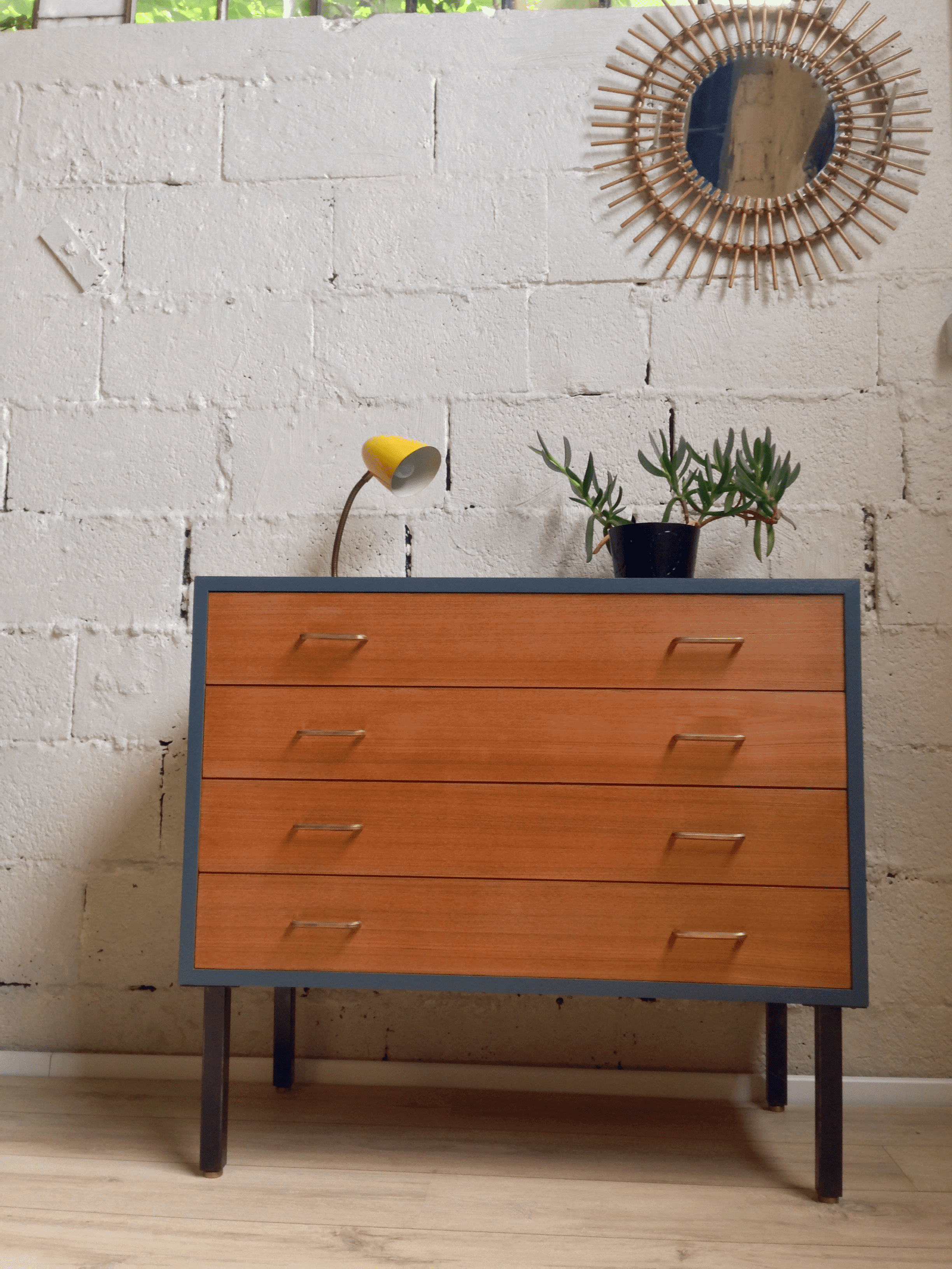 Dresser of the 50s/60s