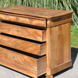 Old chest of drawers
