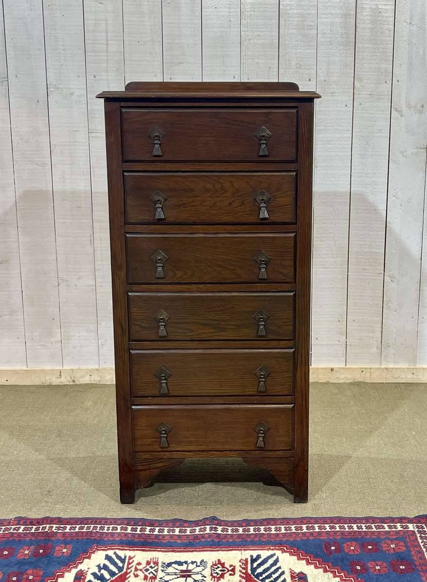 1930s English oak chest of drawers