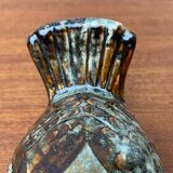 Bird sculpture in Danish studio pottery from the mid-century by Søholm, 1960s.