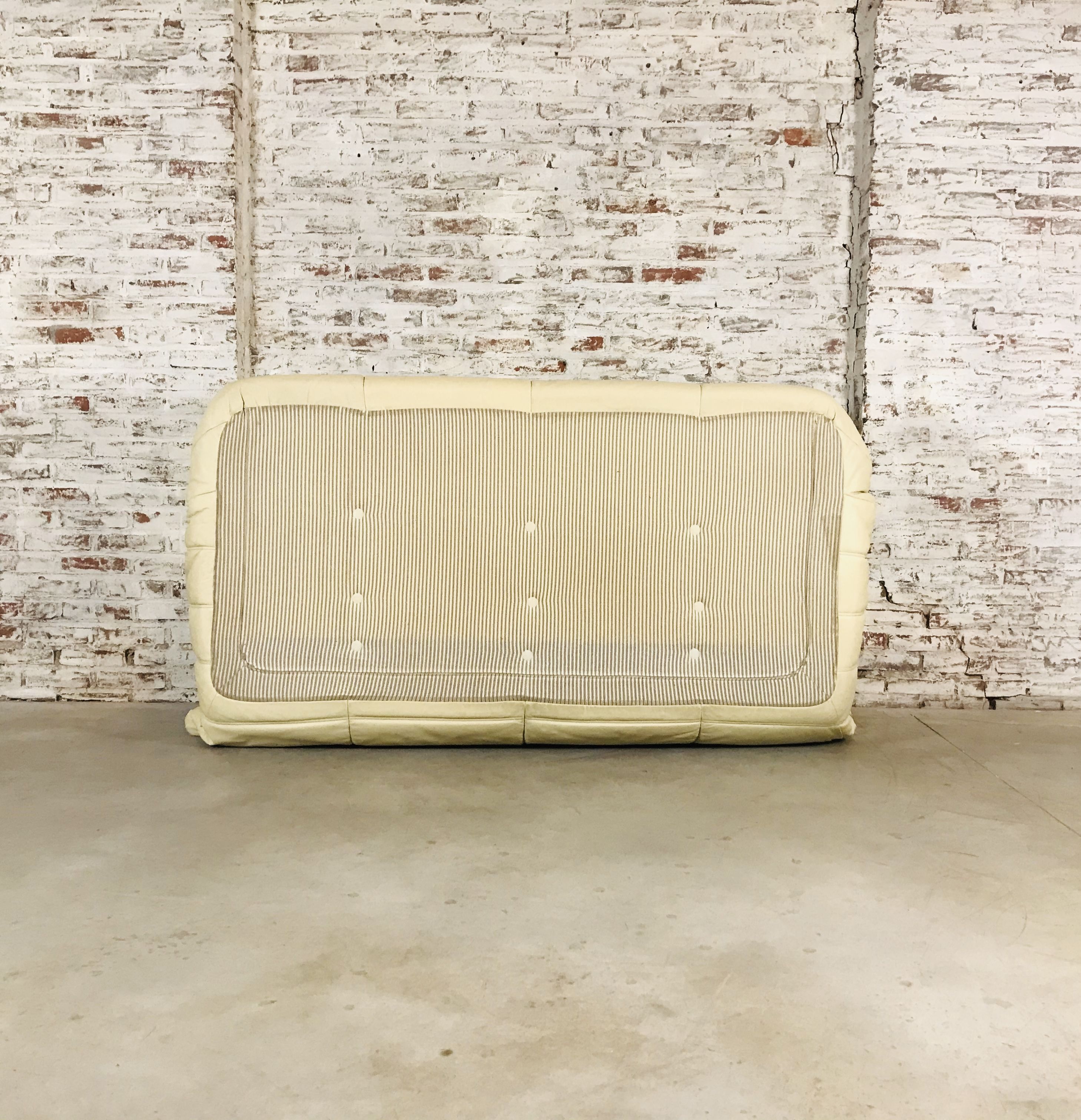 Togo sofa in beige leather by Michel Ducaroy for Ligne Roset, 1986