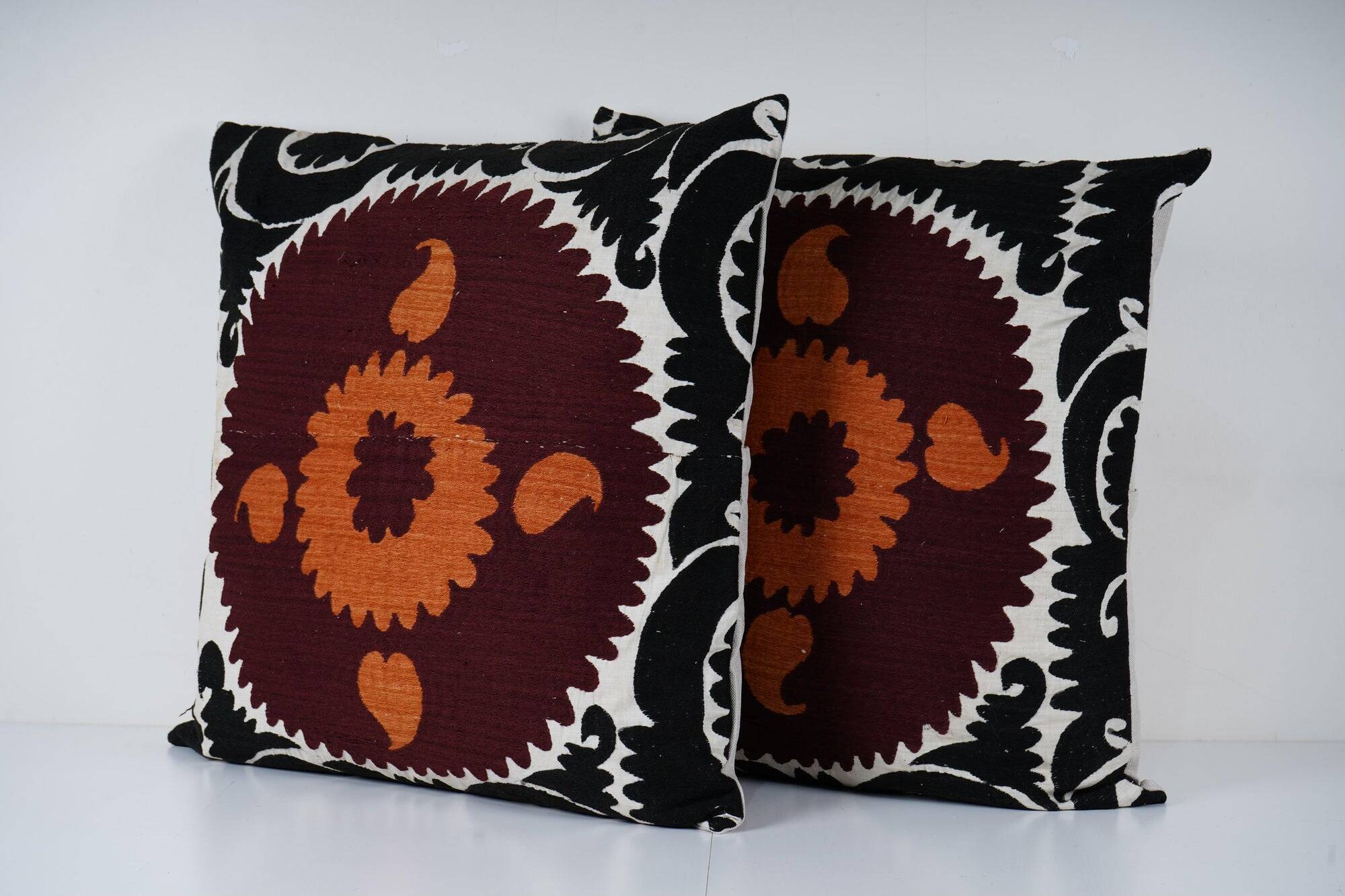 Set of 2 vintage embroidered cushion covers 66x71 cm