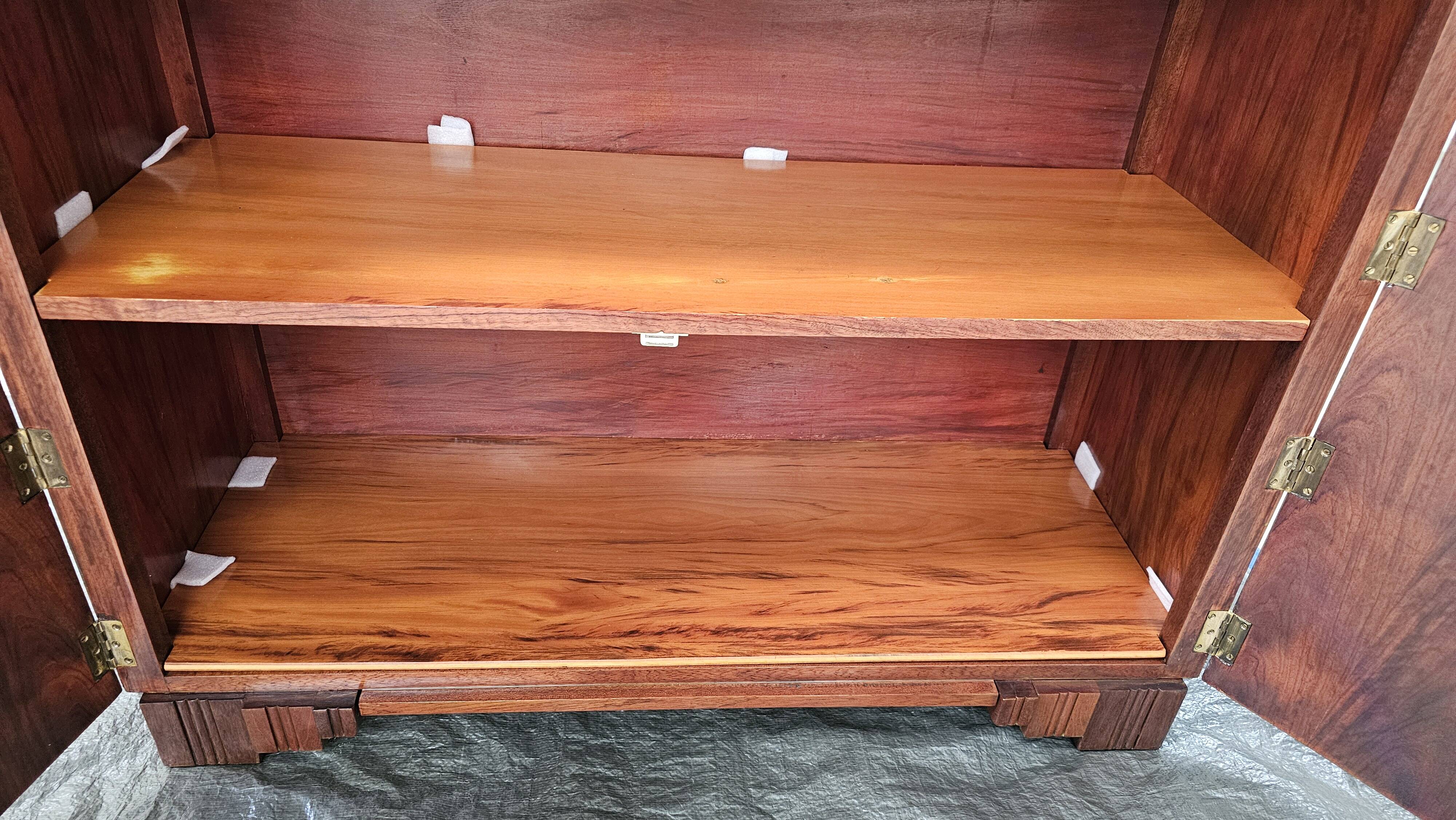 Art Deco buffet by Saddier & Fils in solid rosewood and veneer.