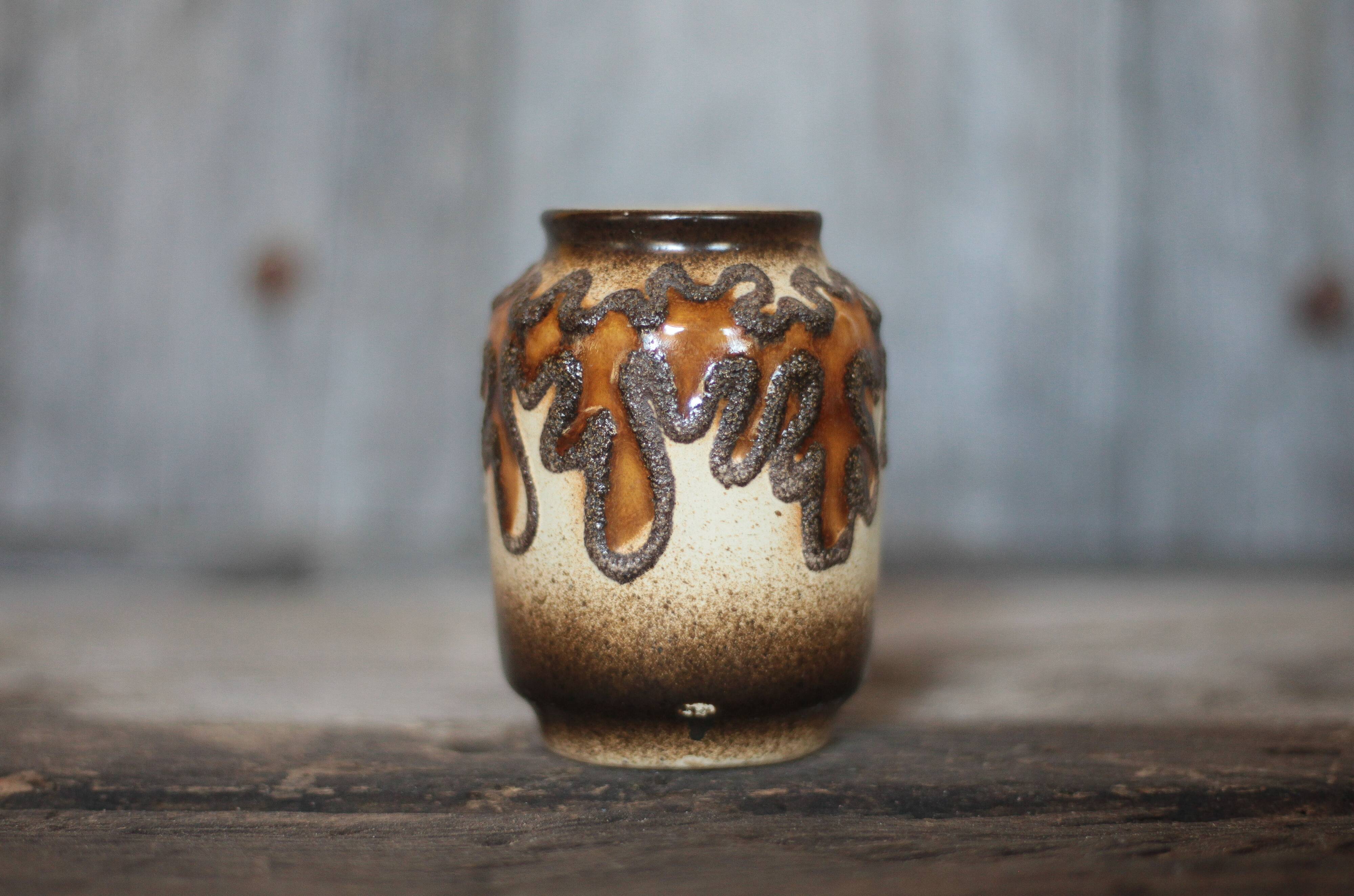 Ceramic vase VEB Haldensleben, West Germany, fat lava vase, 3054