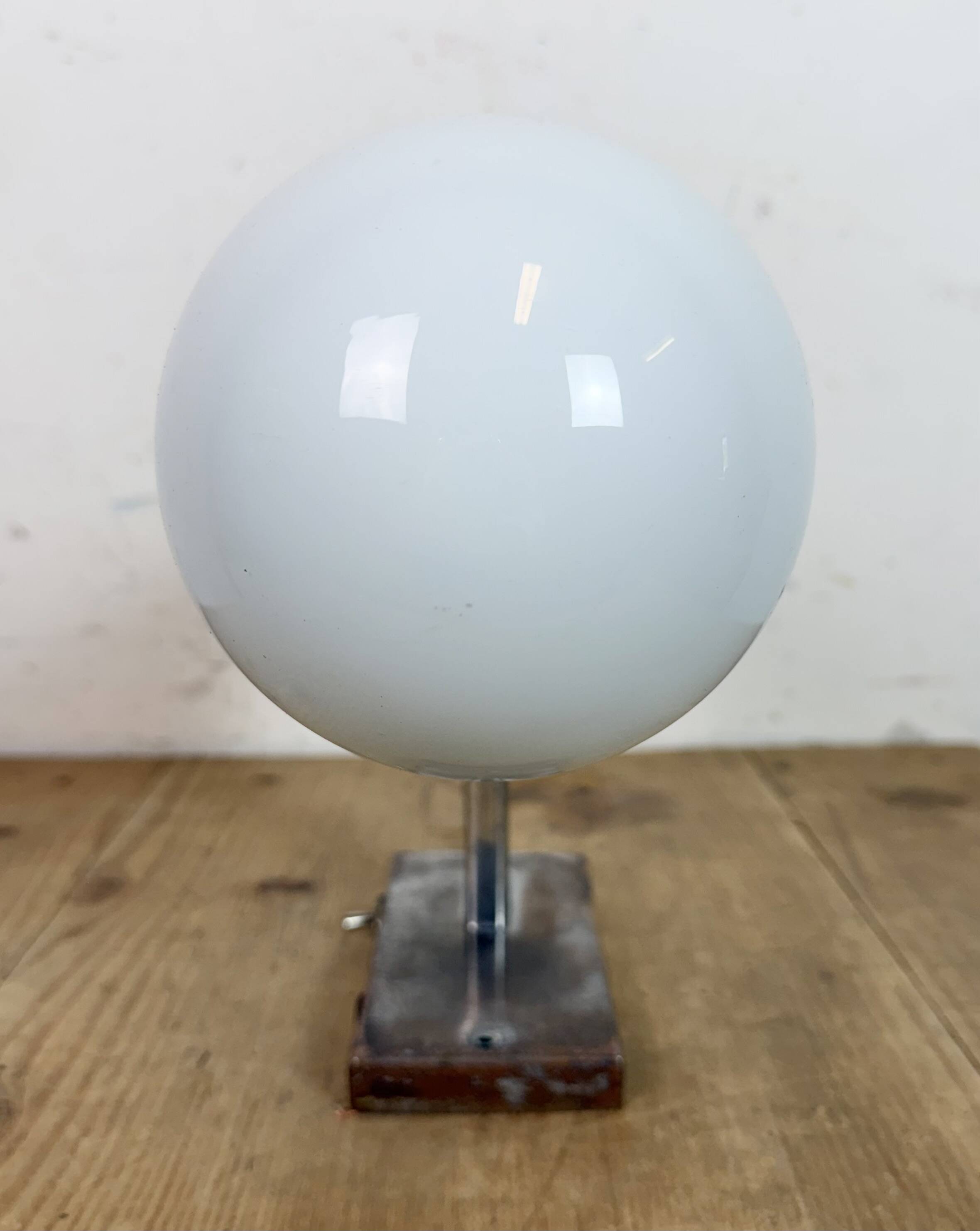 Vintage Art Deco Wall Light with Opal Glass, 1930s