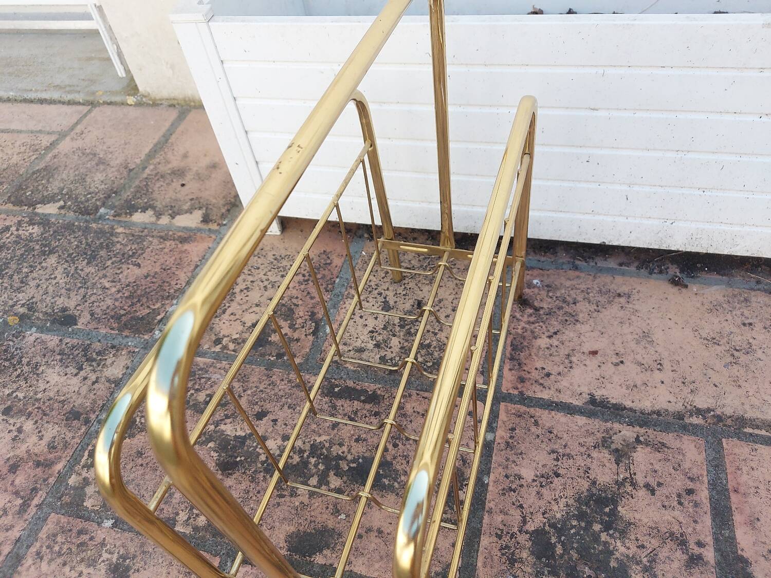 Porte revues vintage en laiton