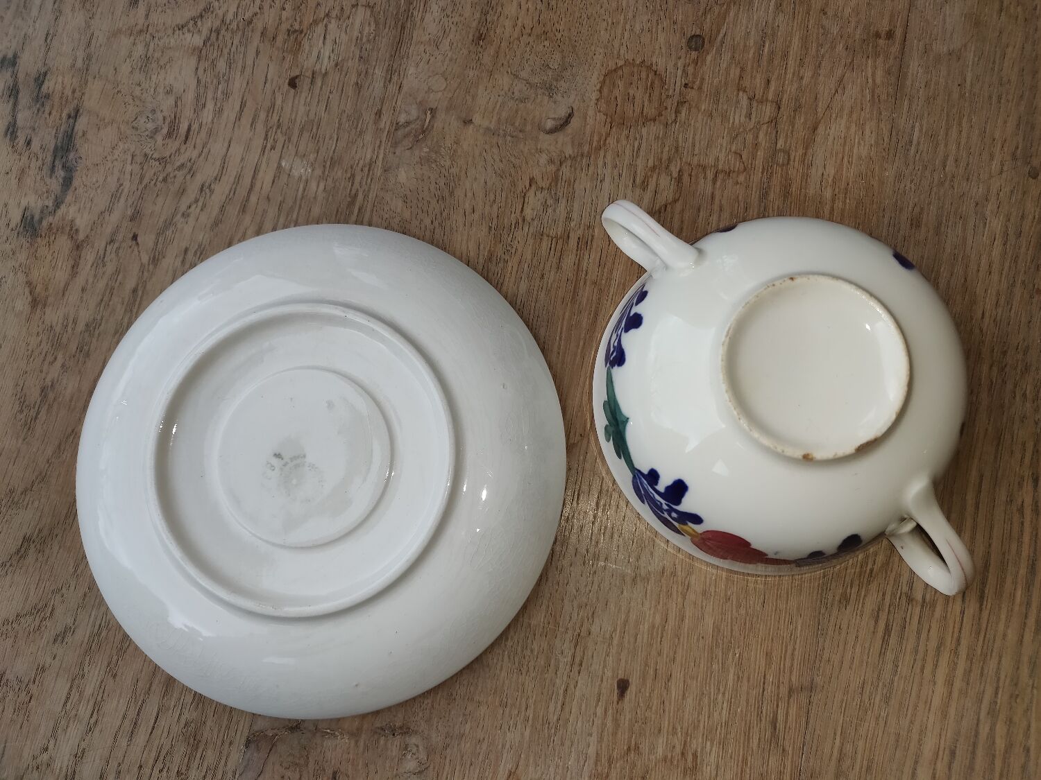 Large Maastricht porcelain cup and saucer
