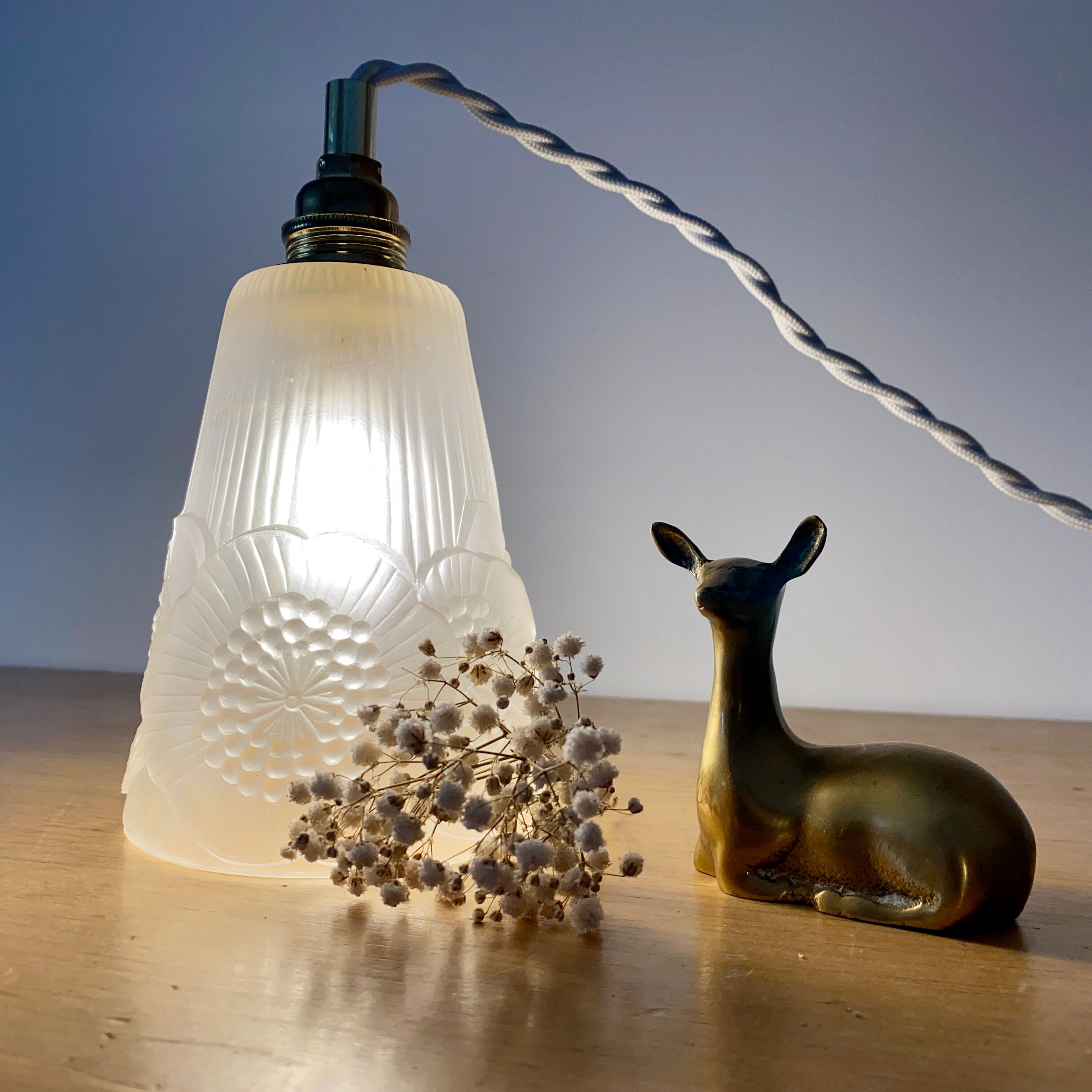 Vintage art deco tulip walker