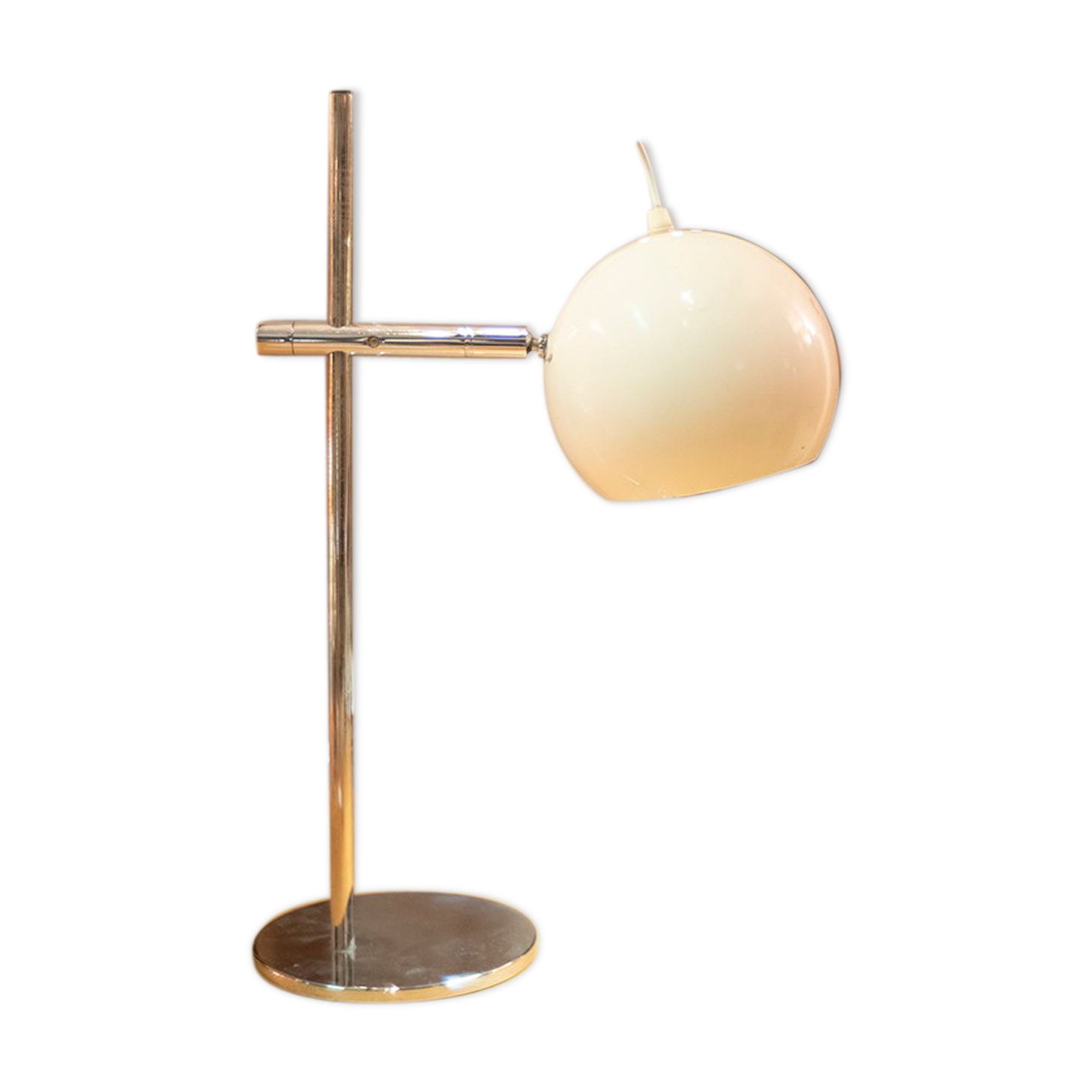 Vintage eyeball lamp