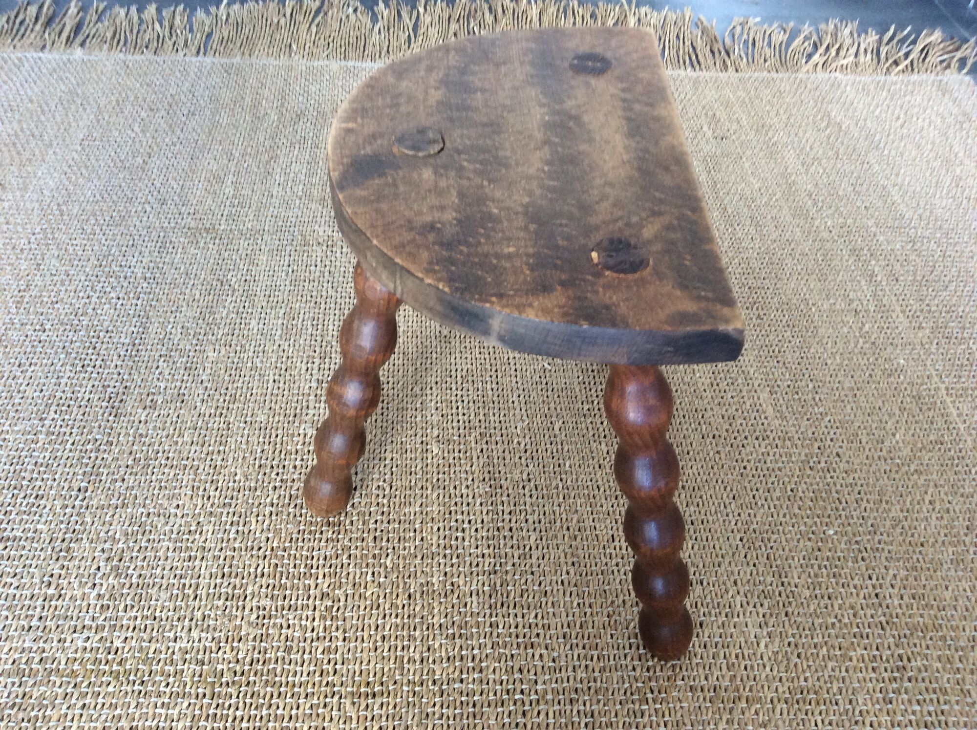 Tripod stool