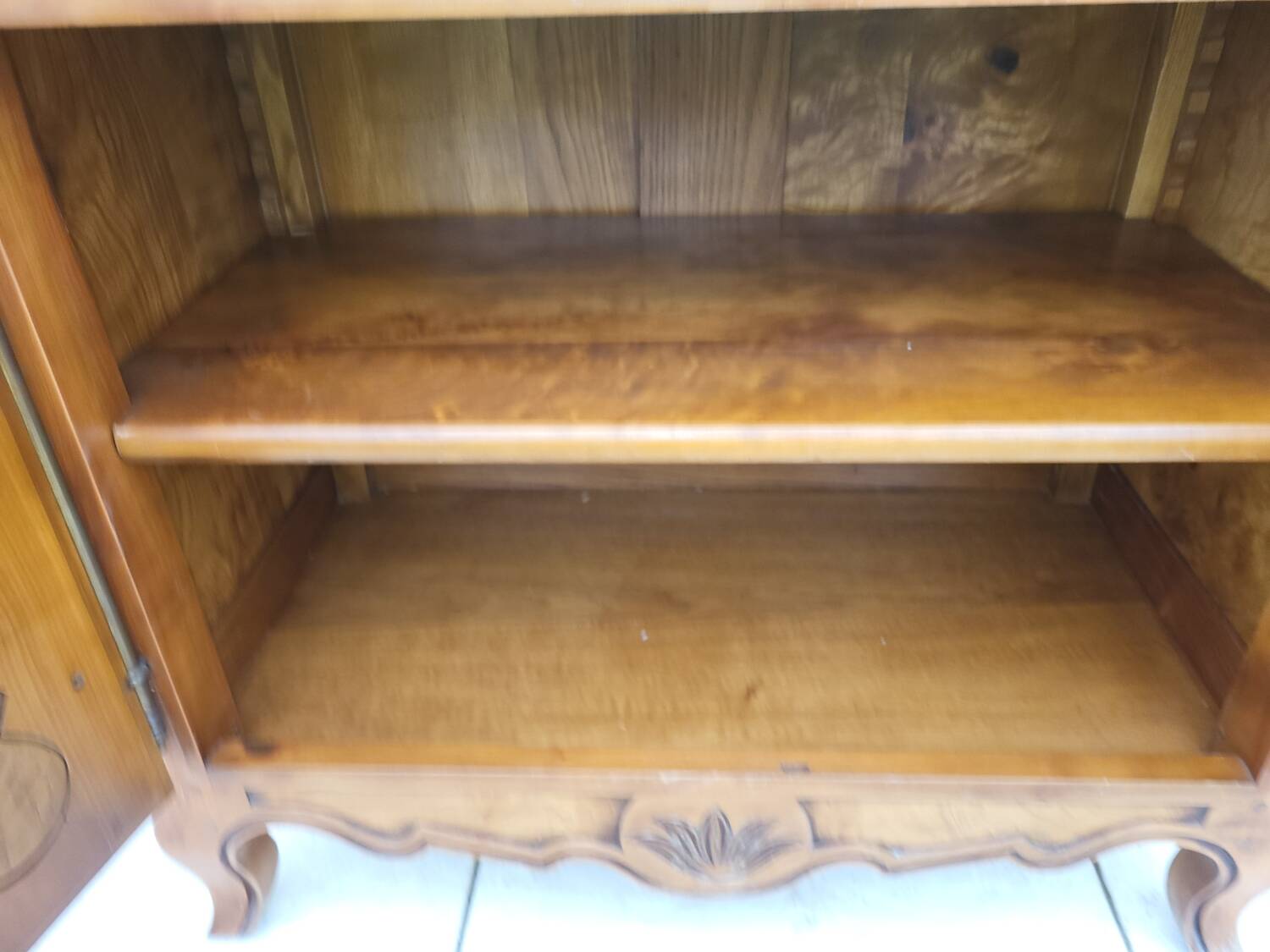 Small piece of furniture in cherry wood.