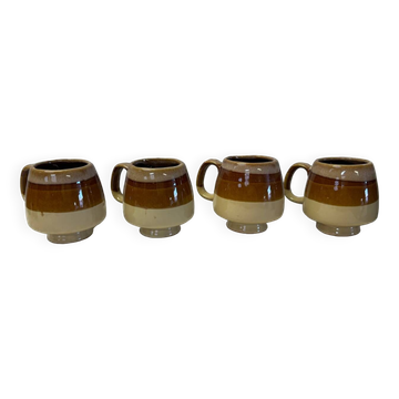 Ensemble de 4 tasses en grès vernissé