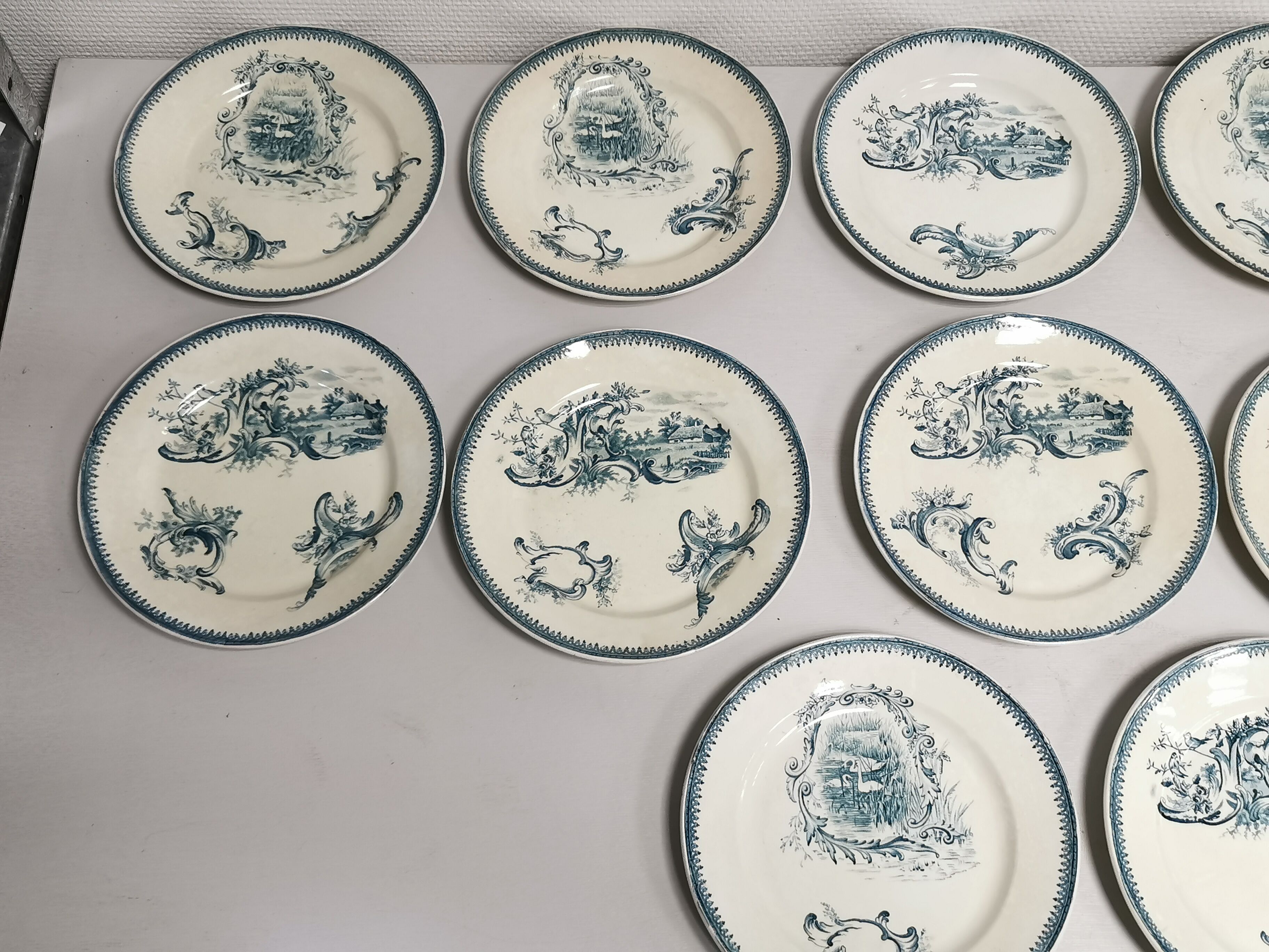 Table service 12 old plates Terre de Fer Rocaille , Faience Pexonne