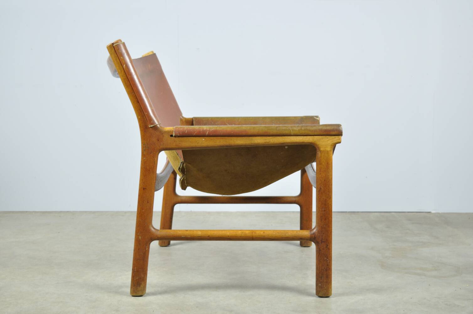 A/S MIKAEL LAURSEN / vintage leather armchair / Illum Wikkelsø / Denmark 1960s