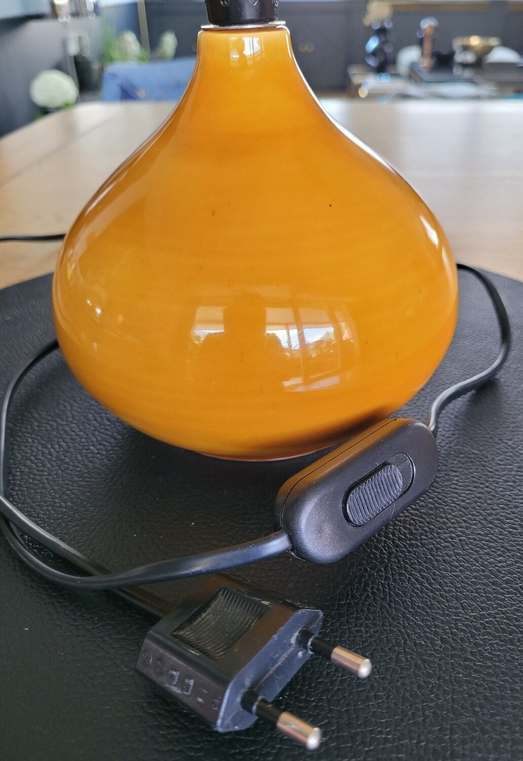 Vintage porcelain lamp foot