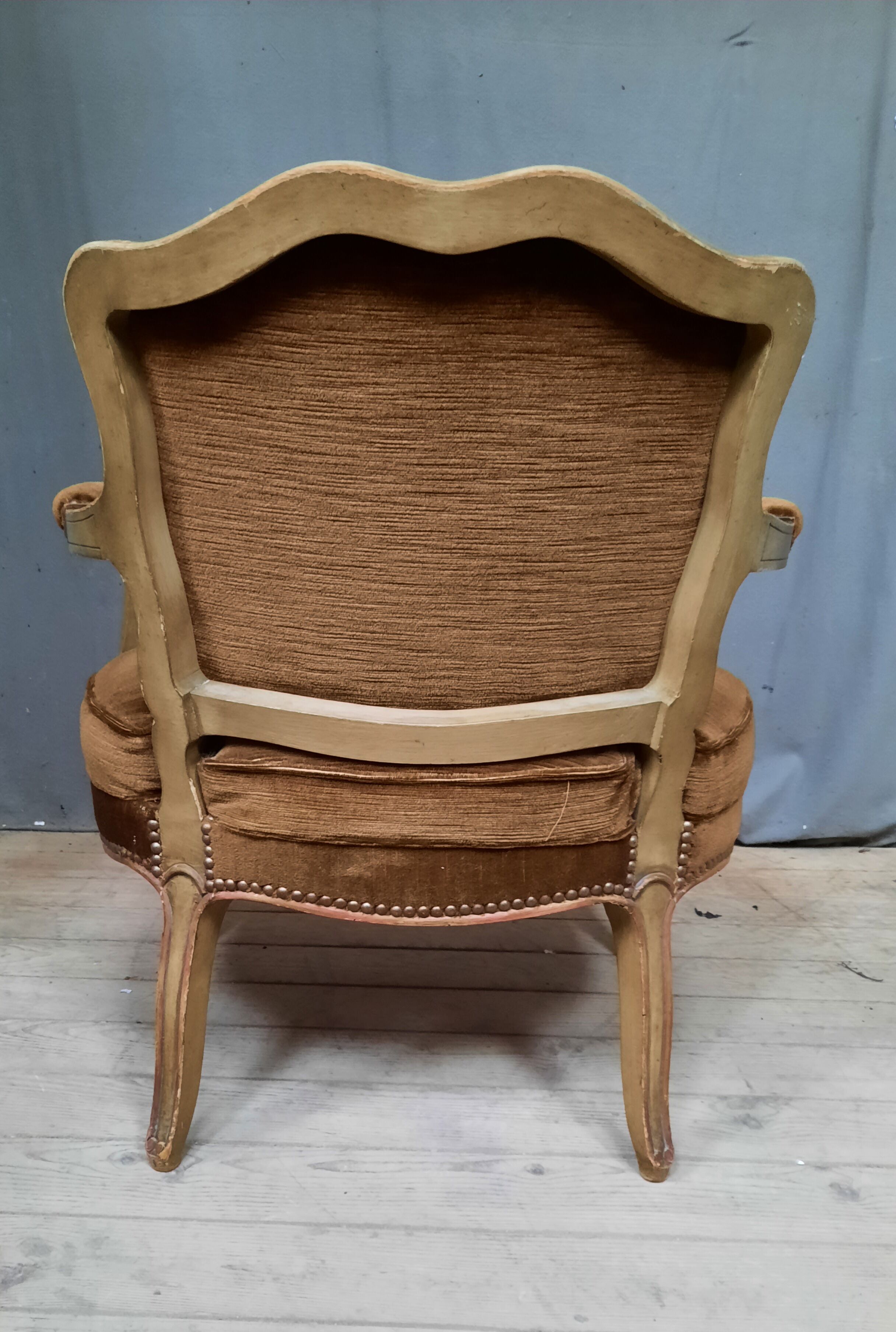 Fauteuil cabriolet style Louis XV