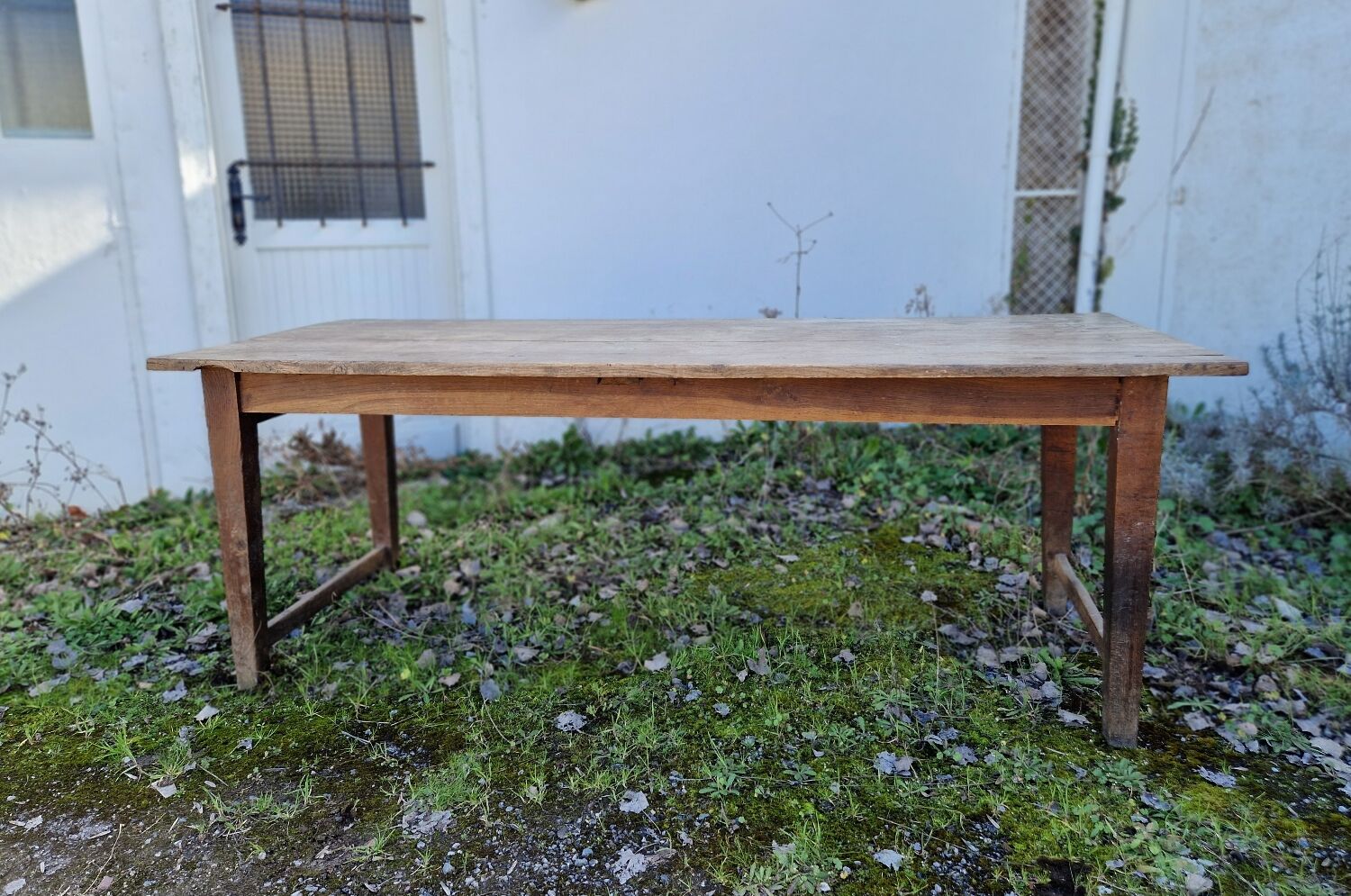 Farmhouse table