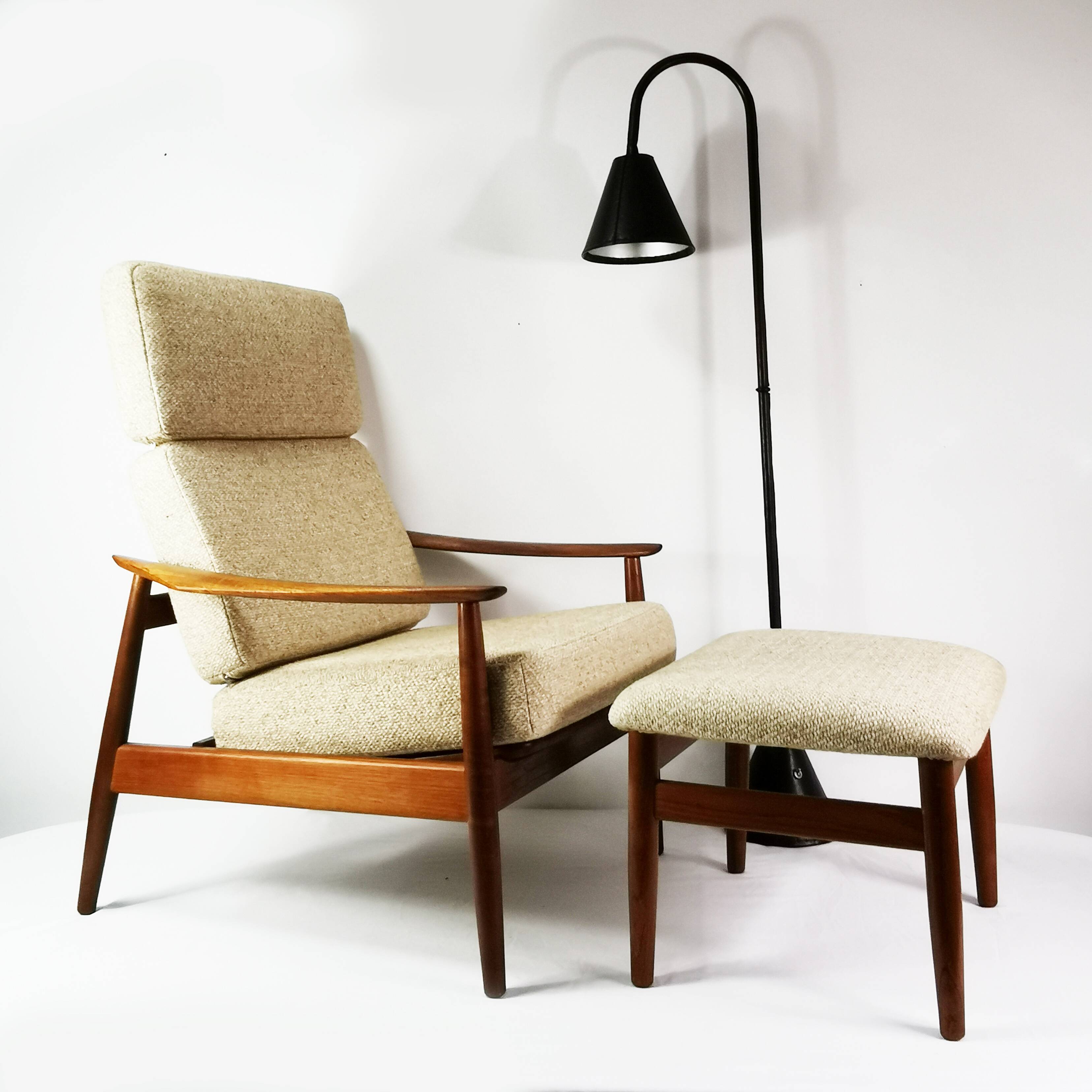 Modernist designer armchair, Cado, designed by Arne Vodder, Denmark, 1960s.
