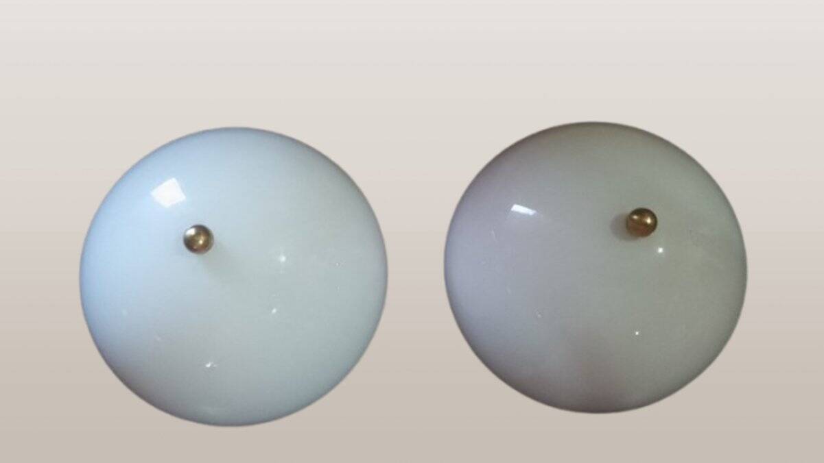 Lampes de table Art Déco vintage en laiton et verre opalin, années 70. Lot de 2.