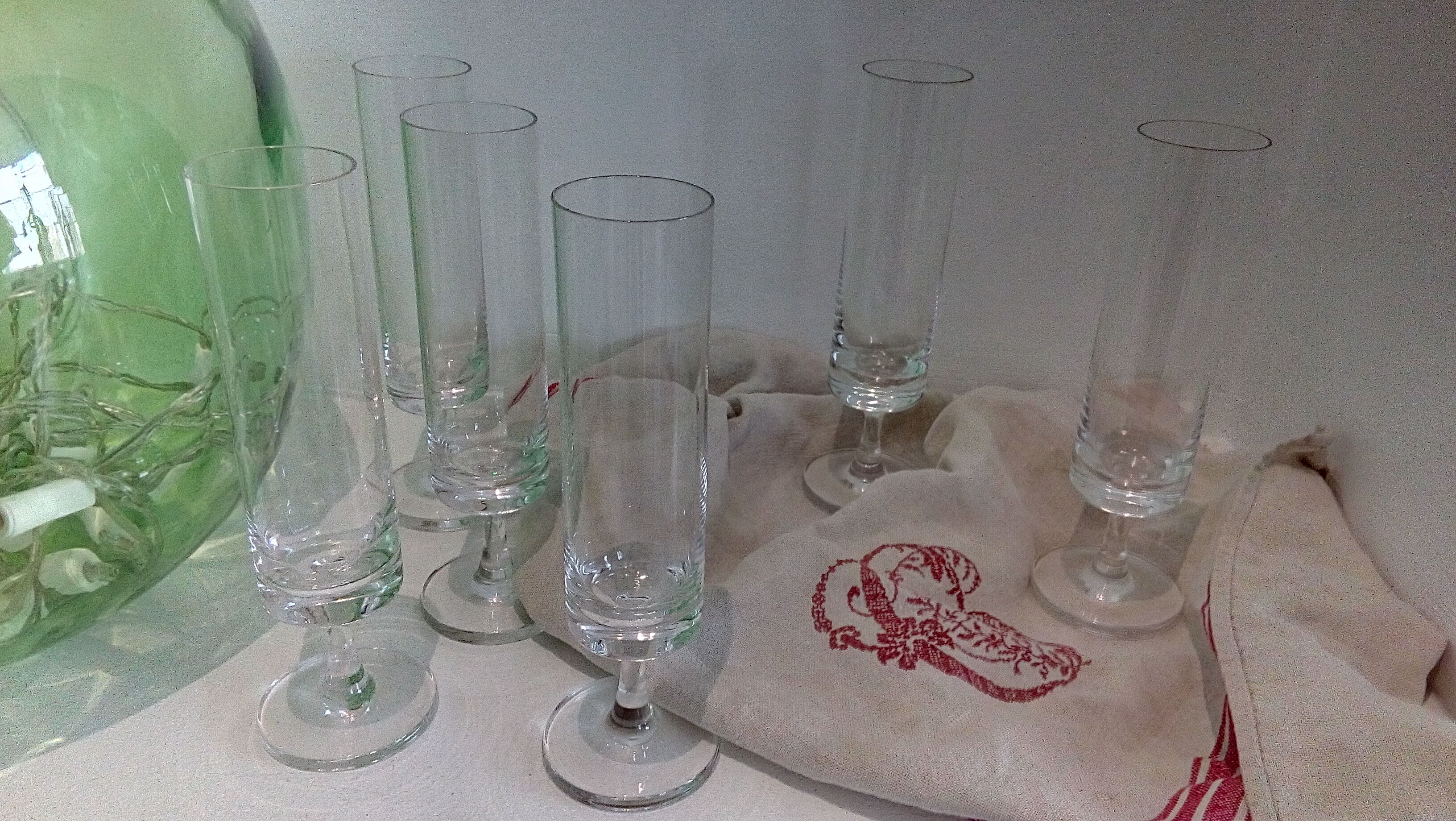 Set of 6 crystal flutes
