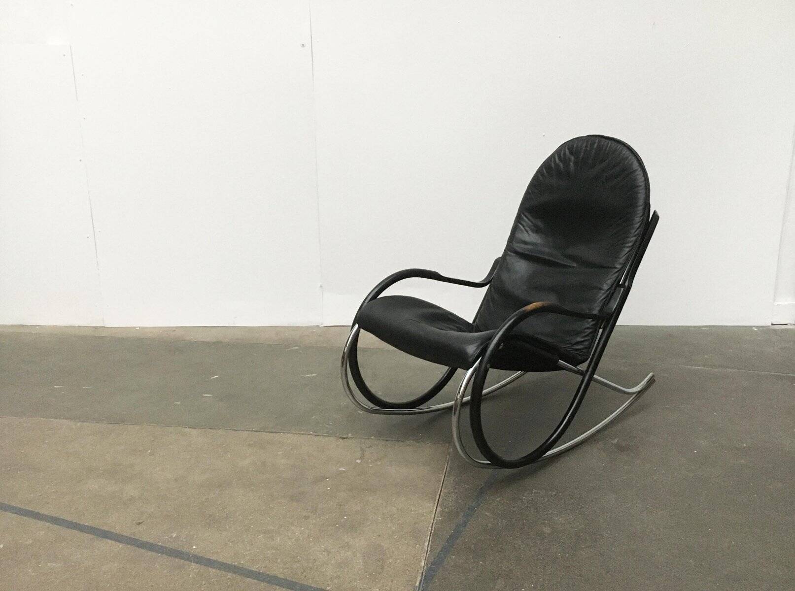 Chaise à bascule Vintage Swiss Nonna par Paul Tuttle pour Strässle