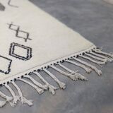 Moroccan Berber wool rug 250 x 150 Cm