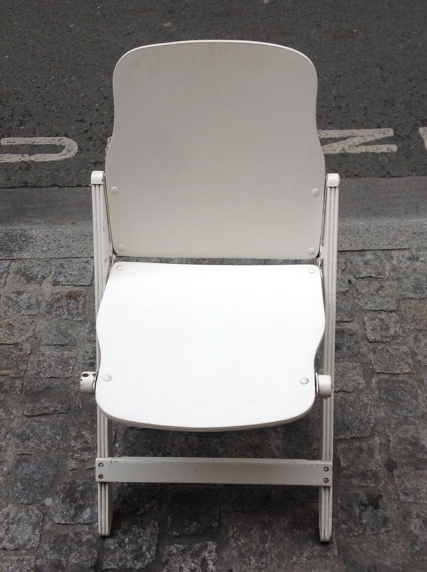 Military folding chair USA of the 1940s