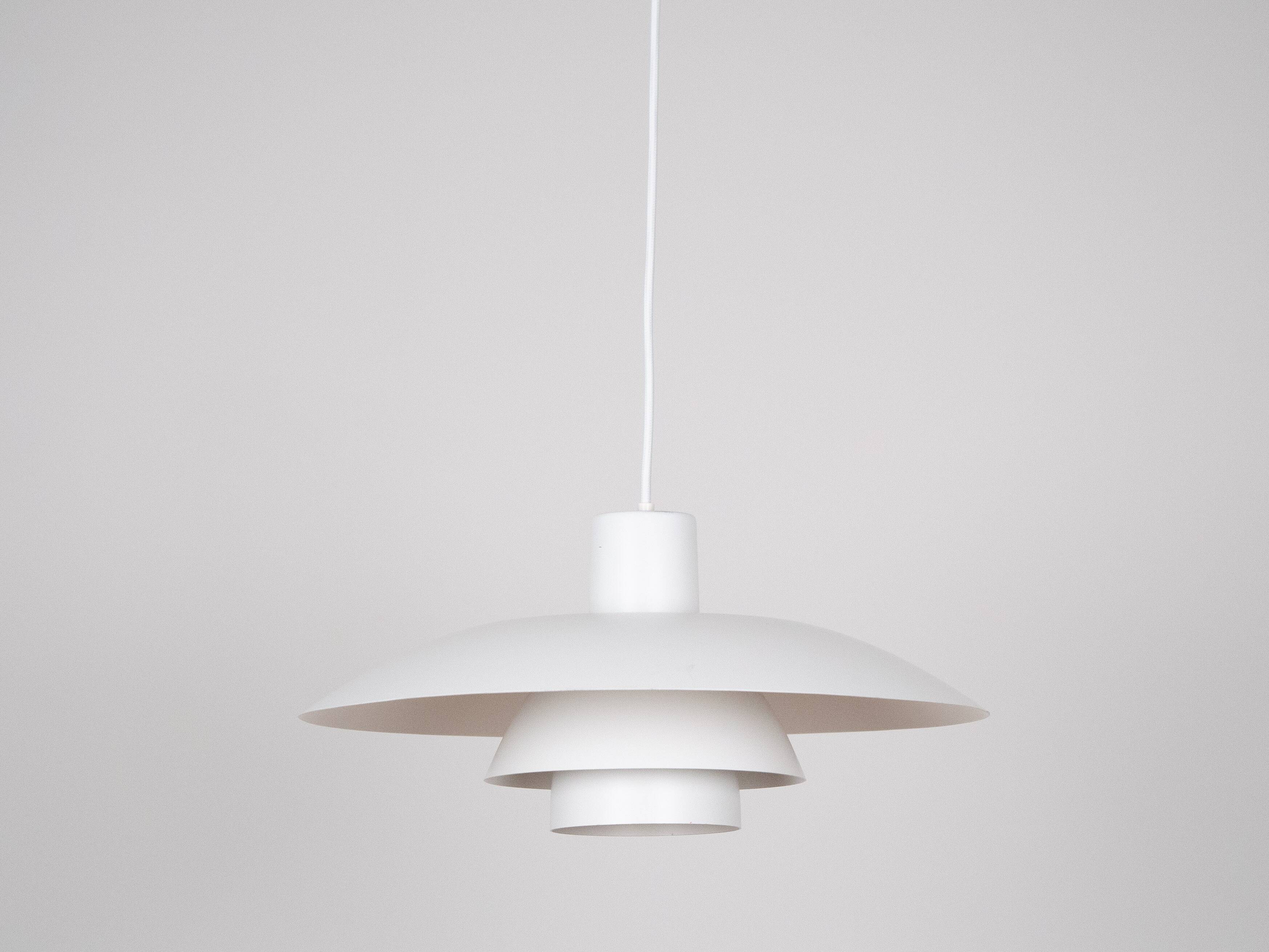 Suspension danoise PH 4/3 par Poul Henningsen, Louis Poulsen, 1966