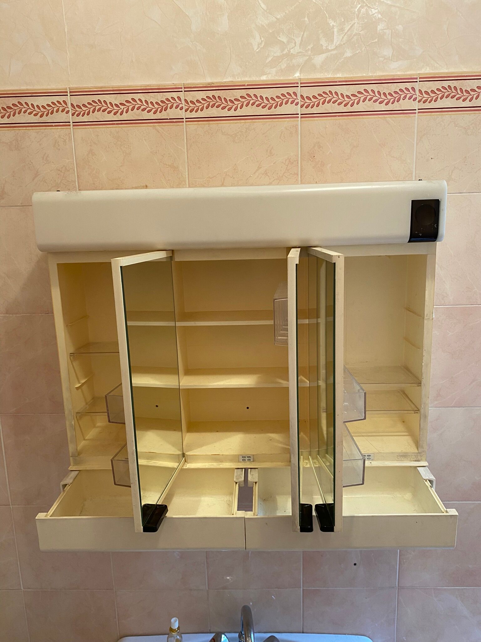 Allibert vintage toilet cabinet three mirror doors, two drawers, lamp
