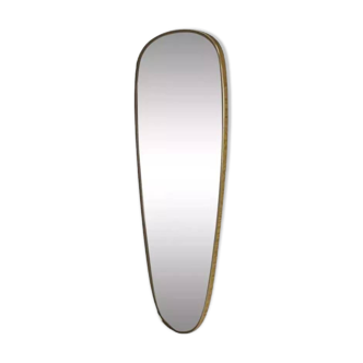 Golden rearview mirror and free form from the 1950s