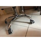Reclining office chair with footrest