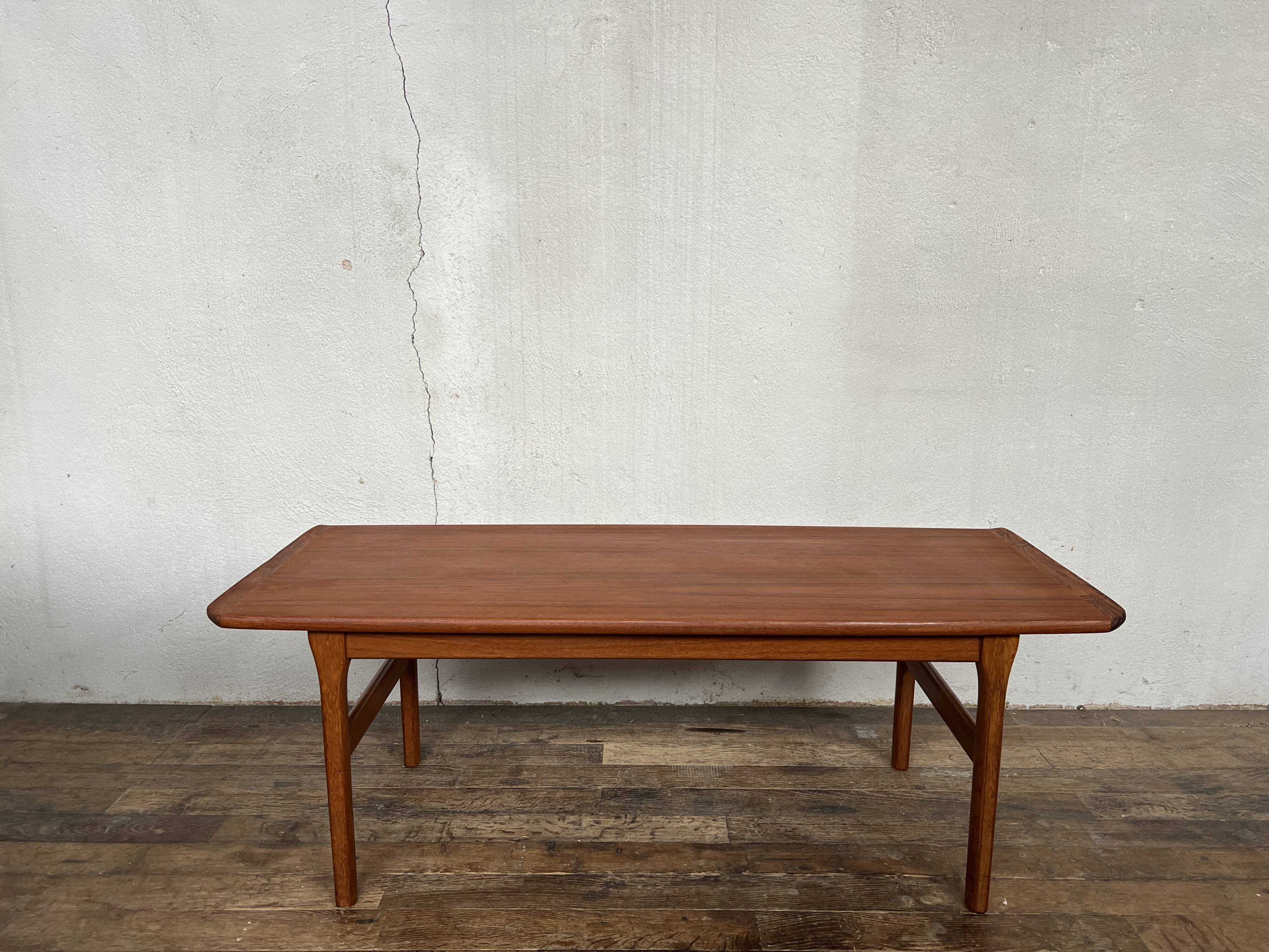 Scandinavian teak coffee table 1960 Denmark