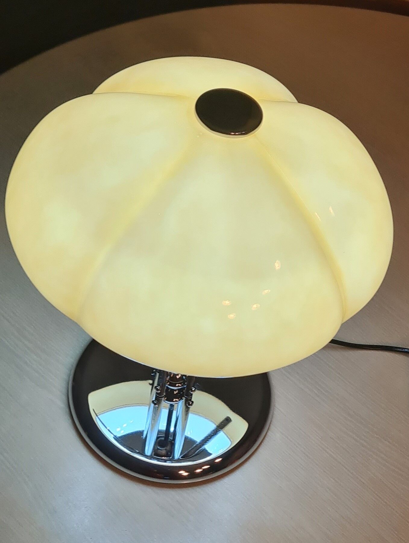 Lamp in style, guzzini, and other 35x30 mount in led