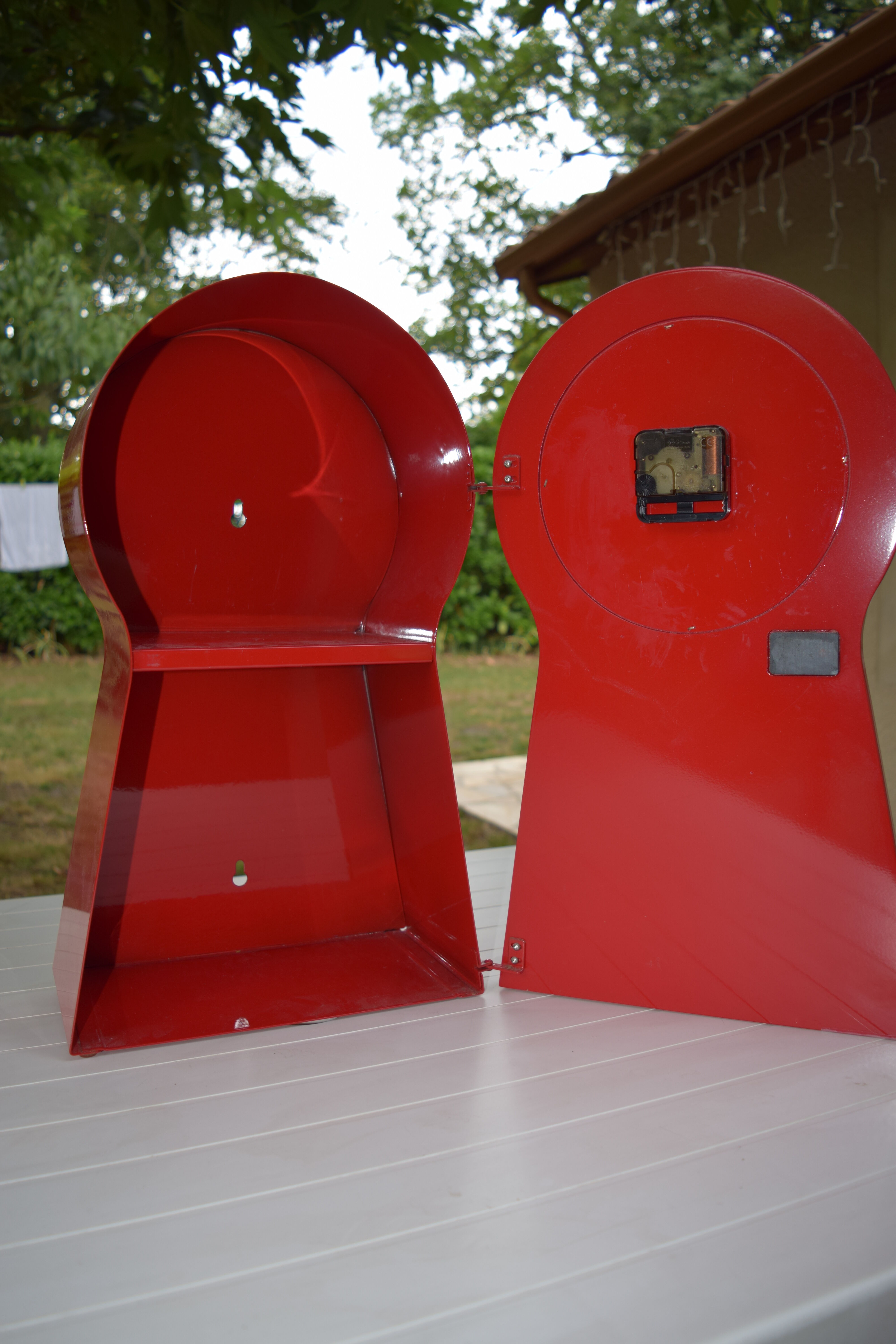 Ikea PS 1995 red clock