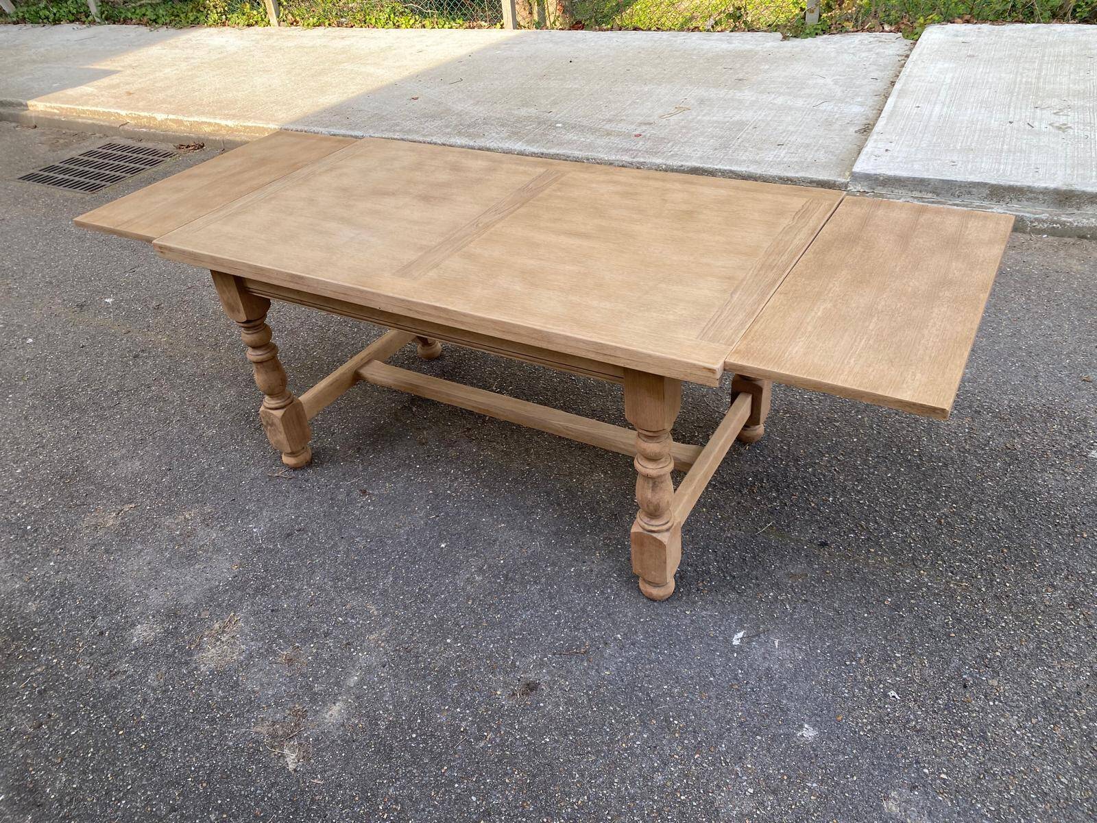 Renovated 19th-century oak extendable farmhouse dining table 160-240cm
