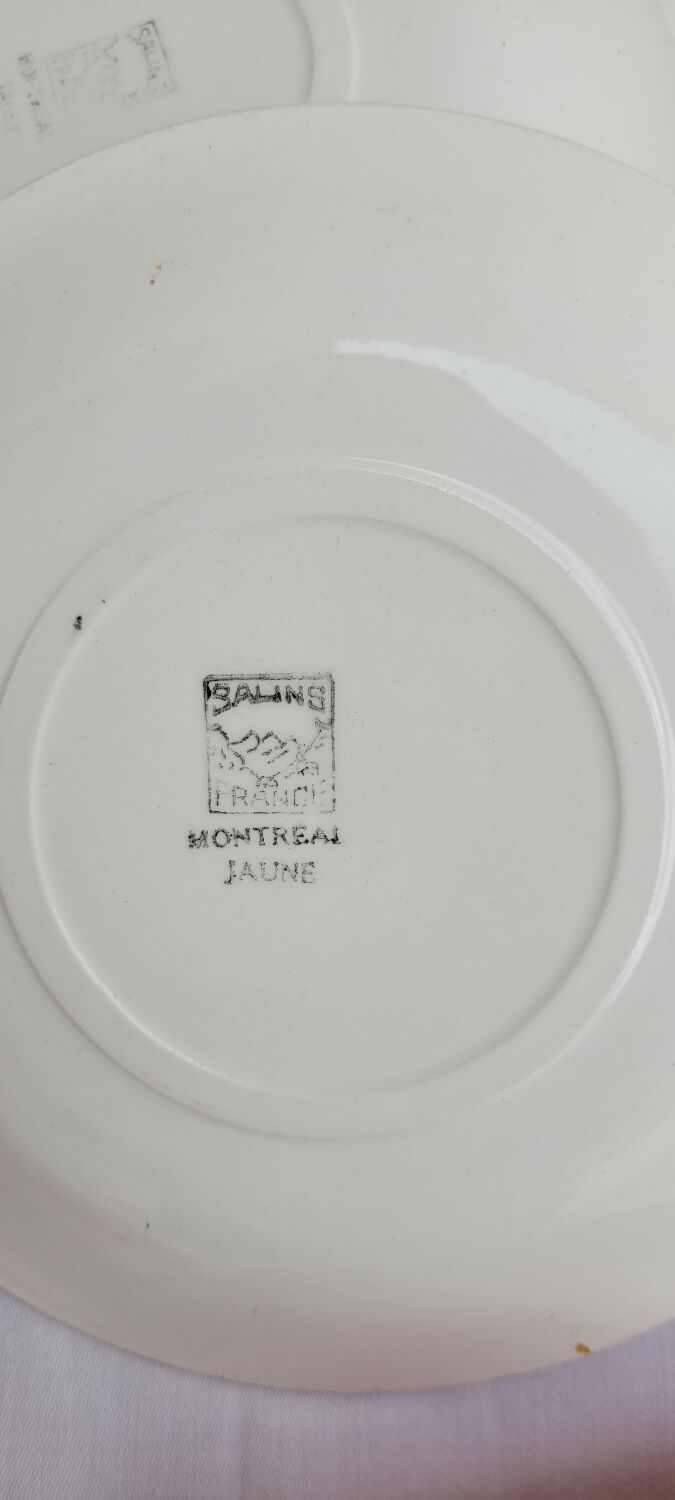 Set of 6 dessert plates model Montreal yellow Salins