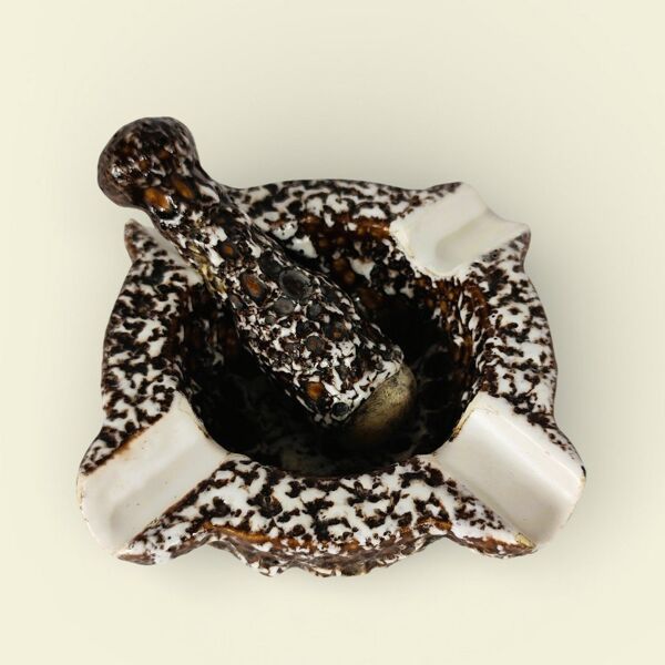 Cendrier « Pilon et Mortier » de Marius Giuge