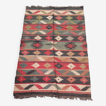 Kilim rug in jute and cotton. 150cm x 255cm