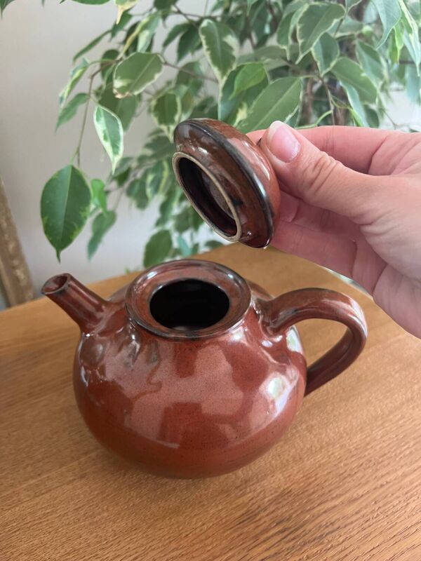 Théière rouge brique en grès de Saint Amand en Puisaye