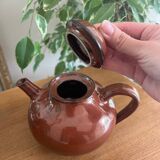 Brick red sandstone teapot from Saint Amand en Puisaye