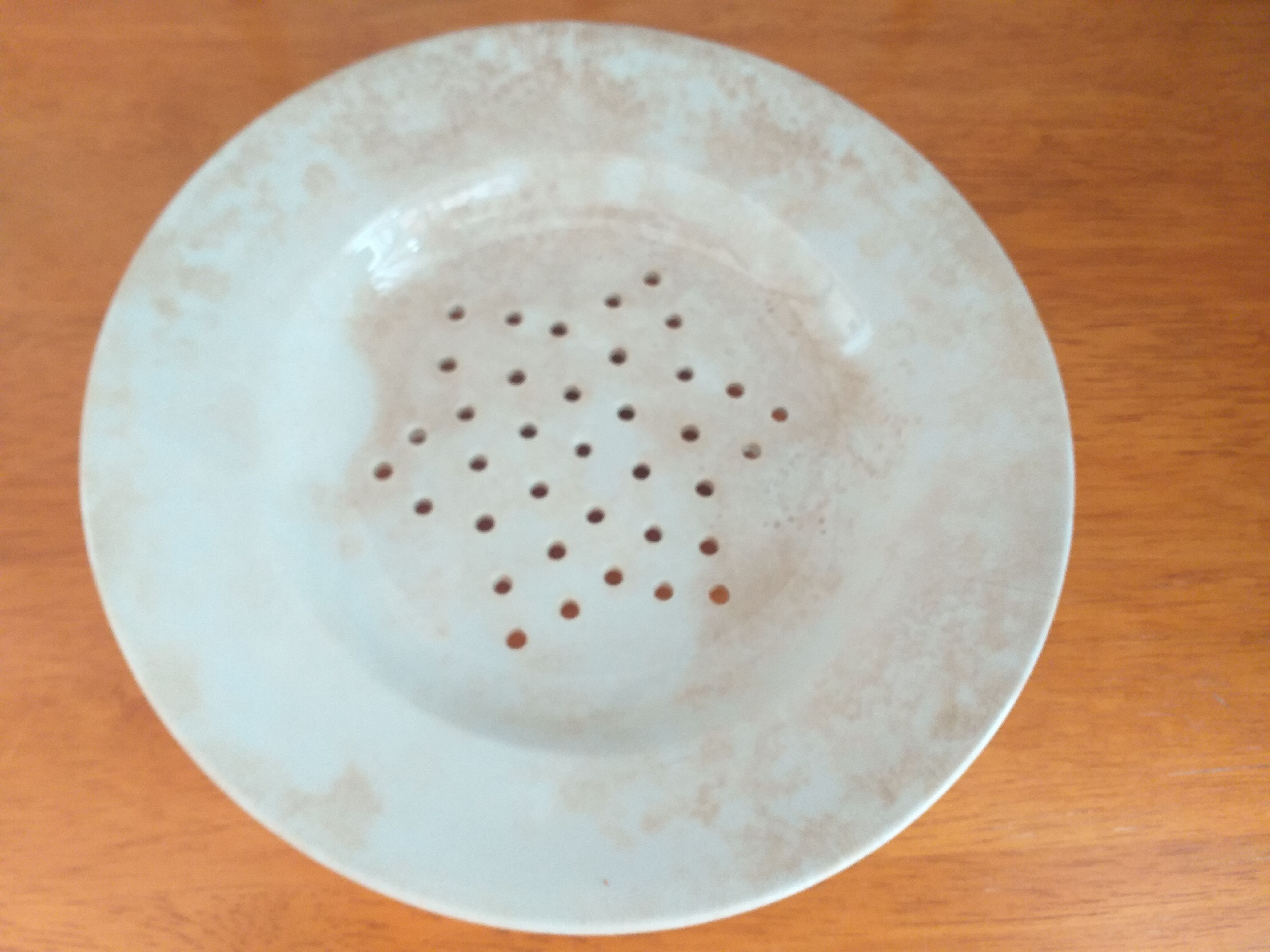 Porcelain asparagus plate/drainer