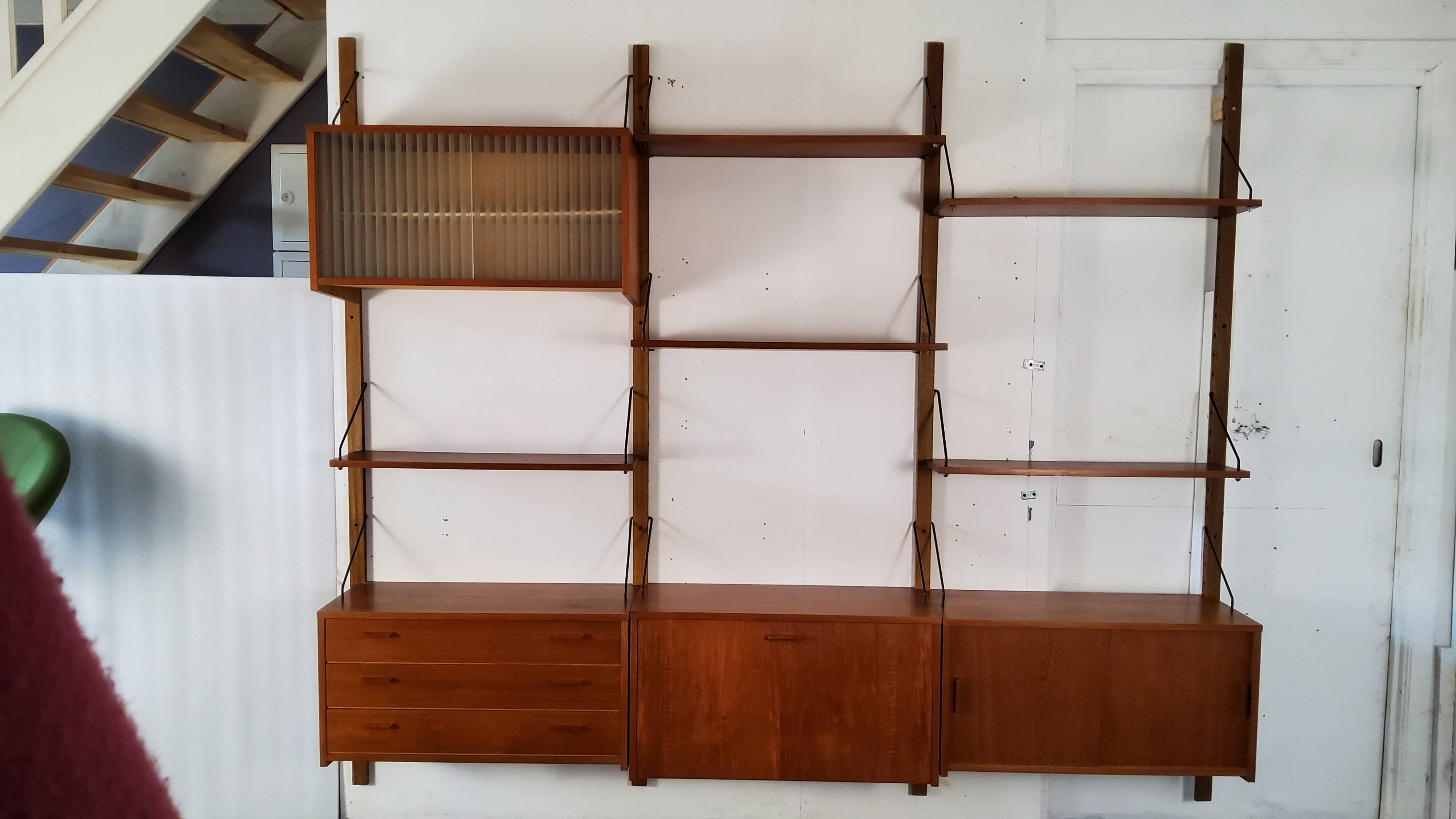 Modular Scandinavian wall shelf – Danish design from the 1970s