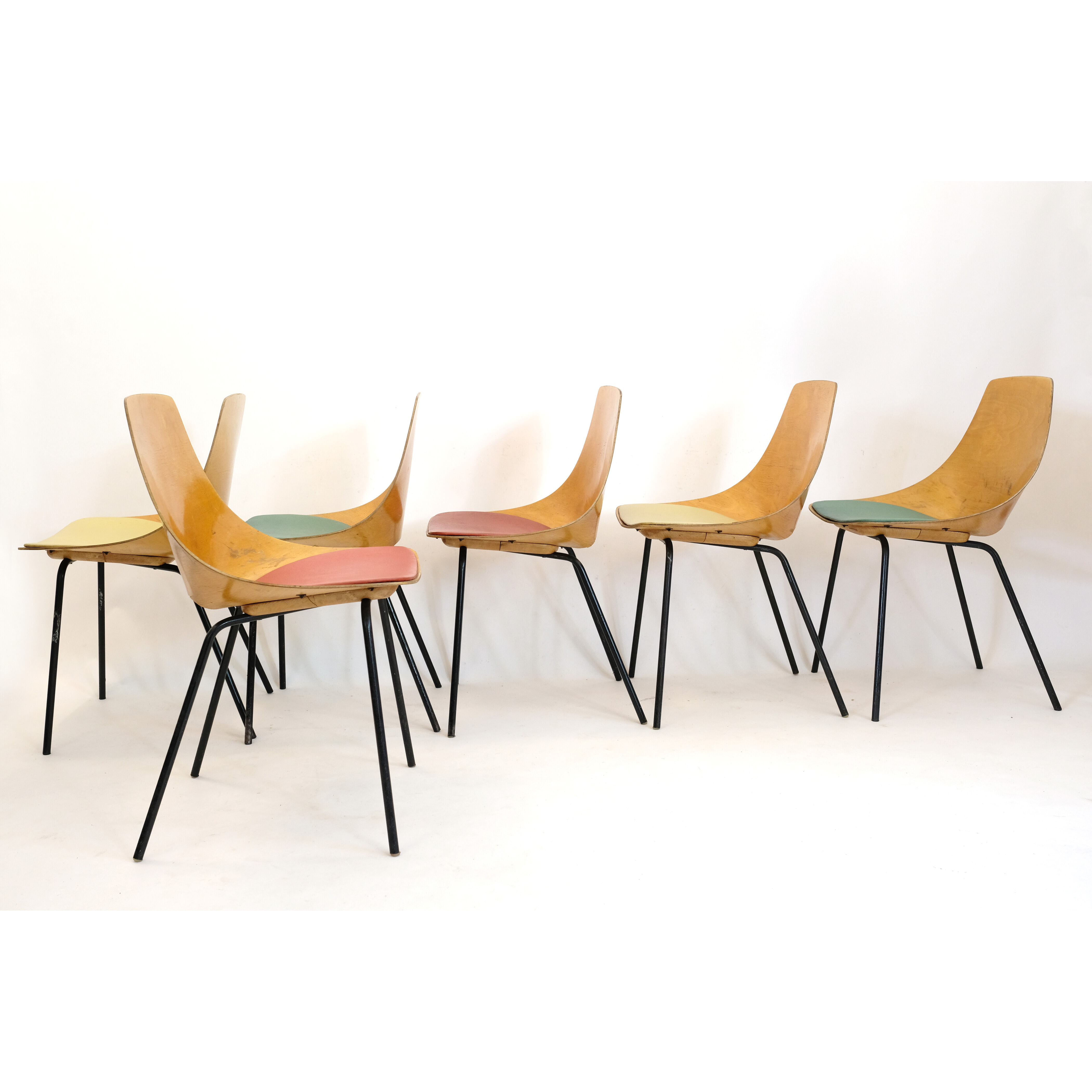 Pierre Guariche set of 6 Tonneau chairs, Steiner, 1960.